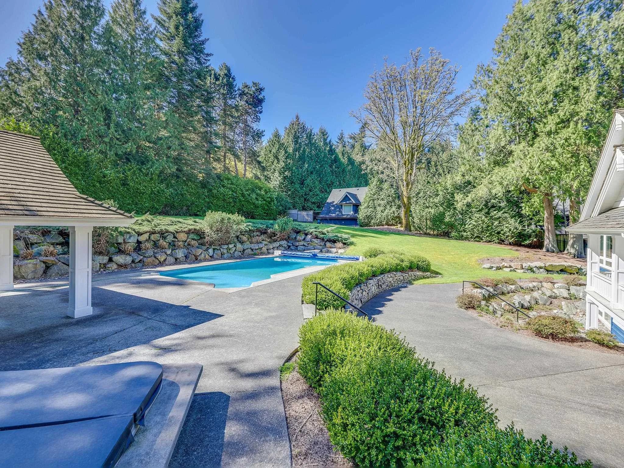 13464 Vine Maple Drive, Surrey, BC V4P 1W9 — image 28