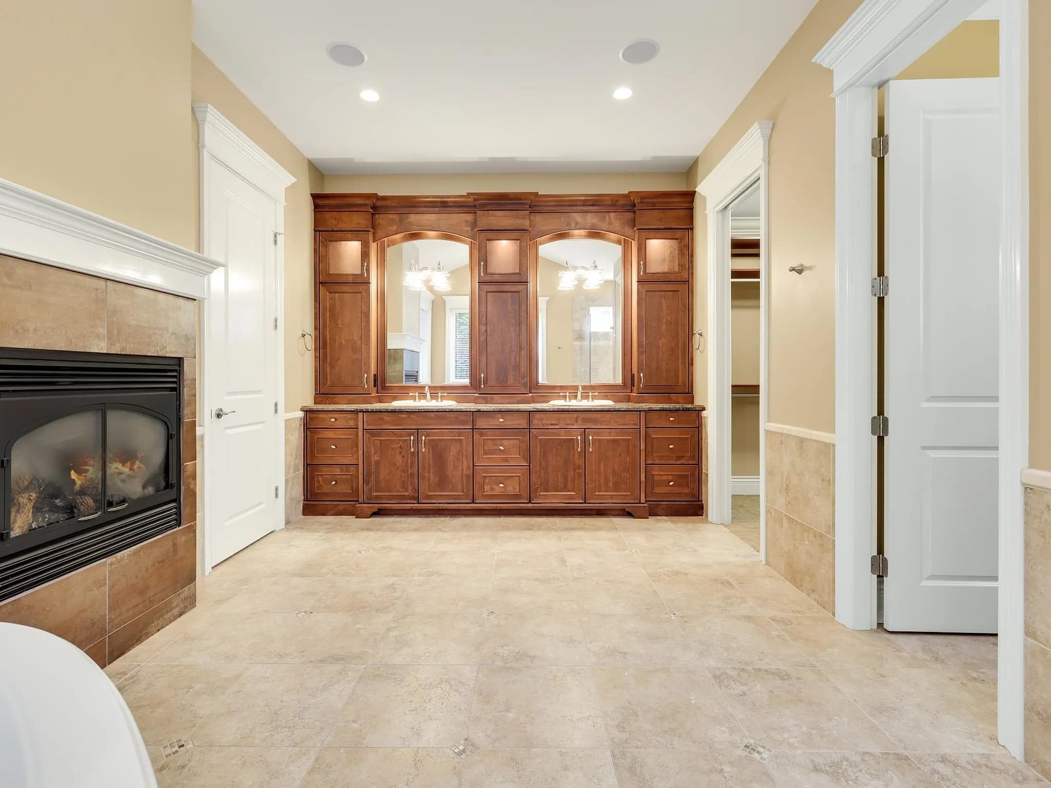 13464 Vine Maple Drive, Surrey, BC V4P 1W9 — image 17