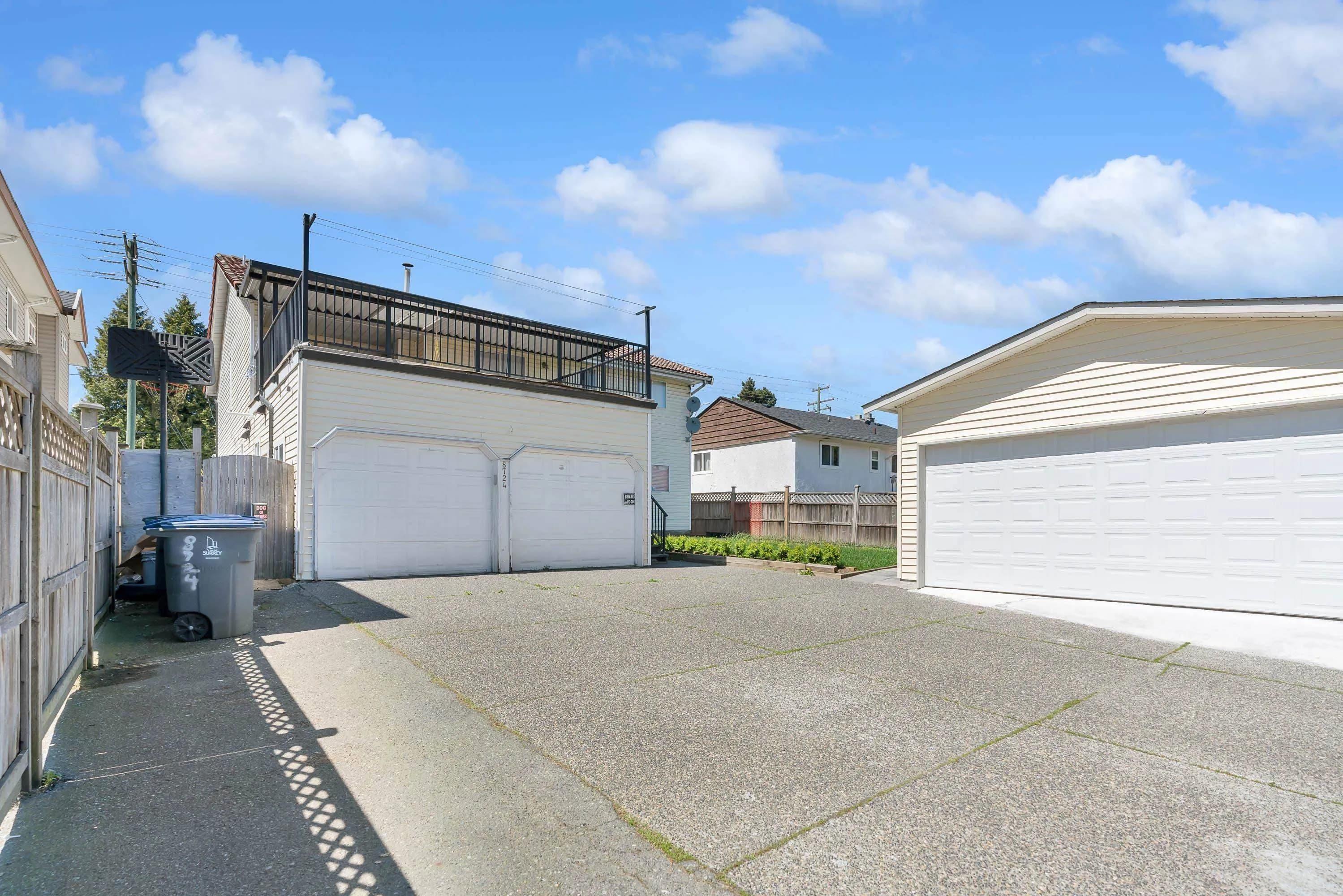 8724 128 Street, Surrey, BC V3W 4G6 — image 17