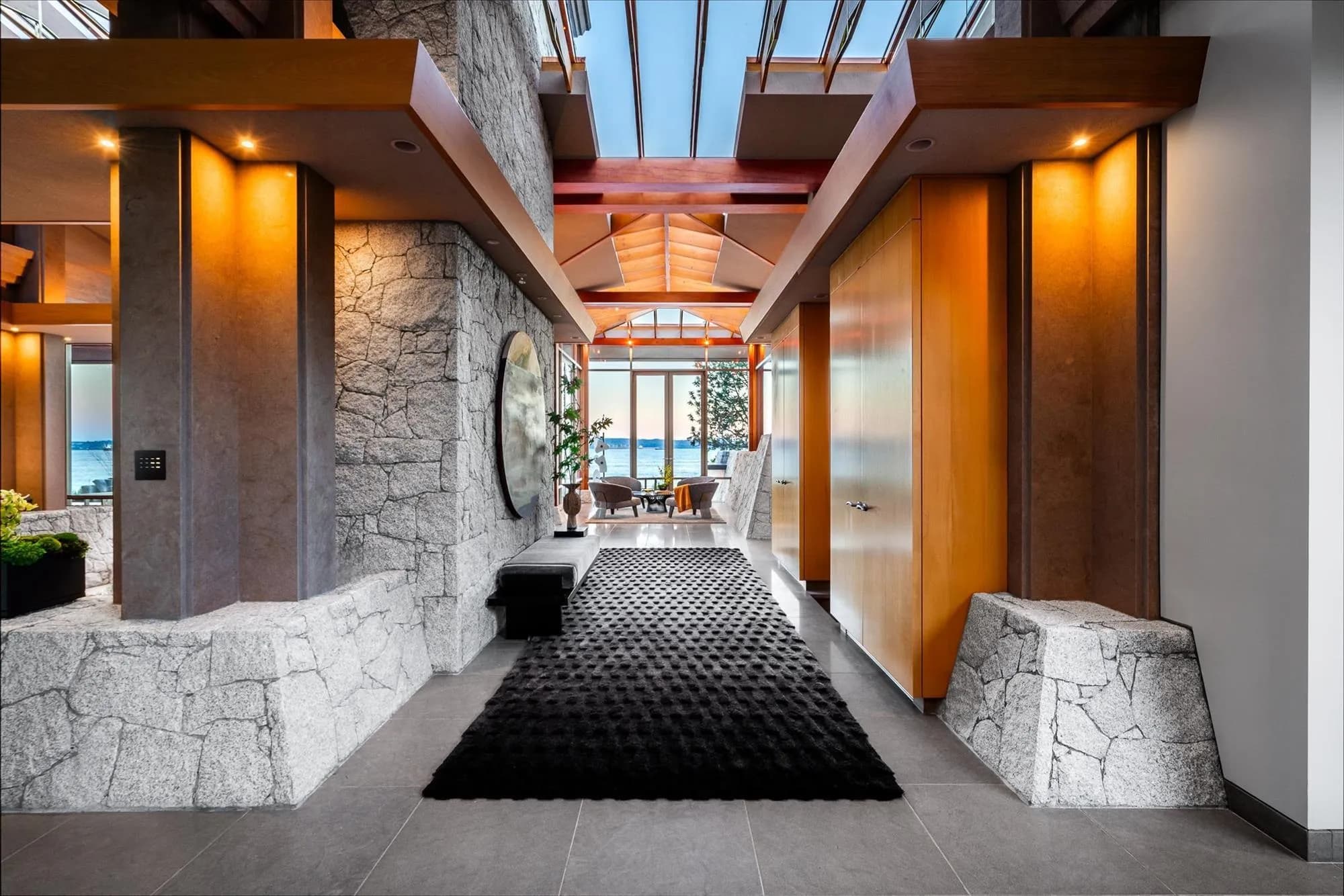 3330 Radcliffe Avenue, West Vancouver, BC V7V 1G6 — image 11