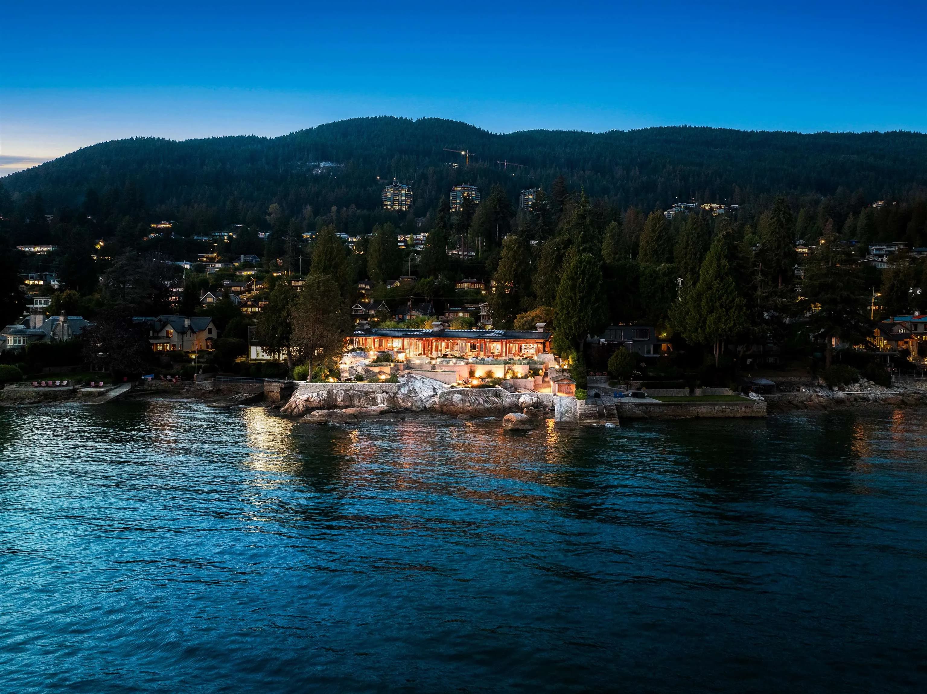 3330 Radcliffe Avenue, West Vancouver, BC V7V 1G6 — image 40
