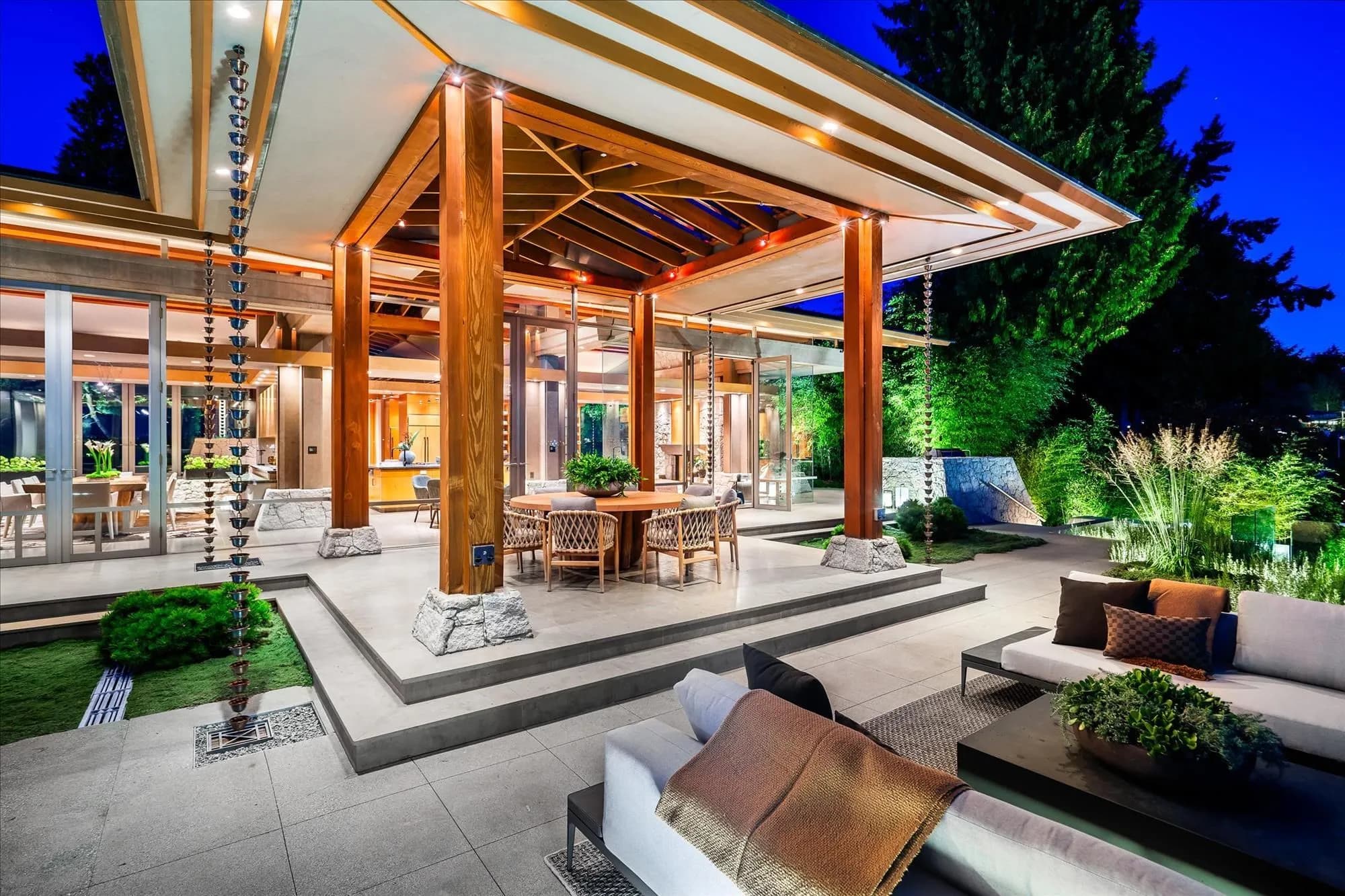 3330 Radcliffe Avenue, West Vancouver, BC V7V 1G6 — image 35