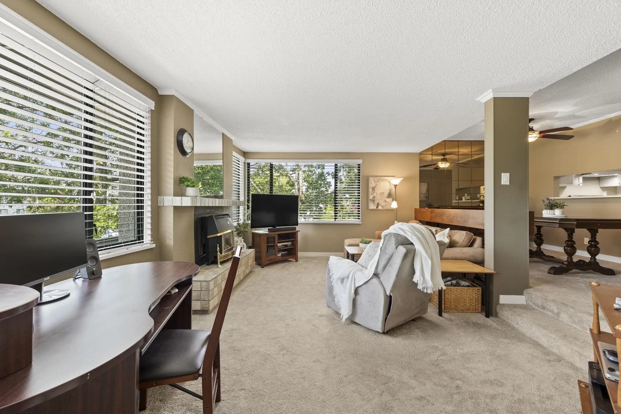212 15313 19 Avenue, Surrey, BC V4A 1X6 — image 2