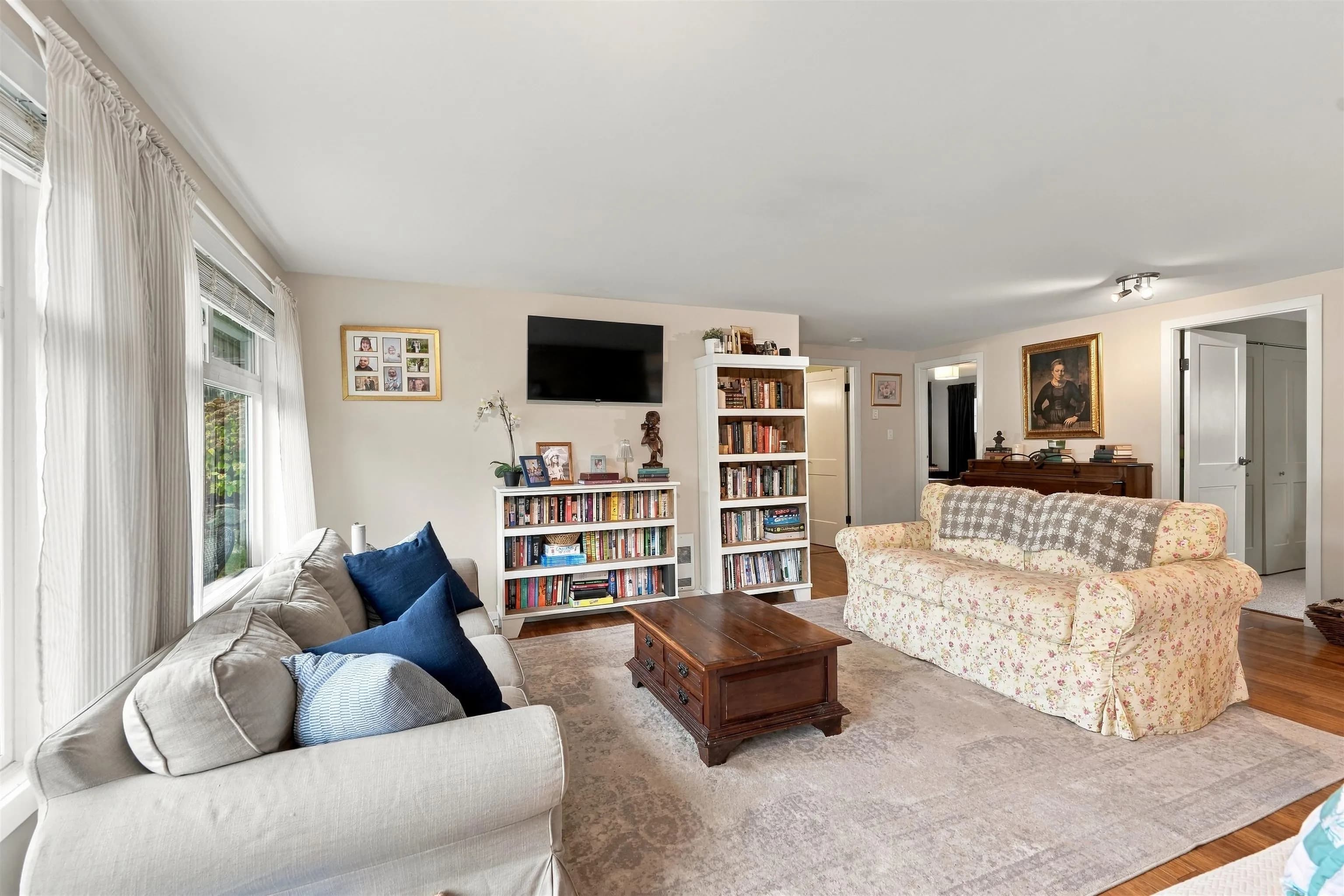 5734 Pebble Crescent, Sechelt, BC V0N 3A0 — image 7
