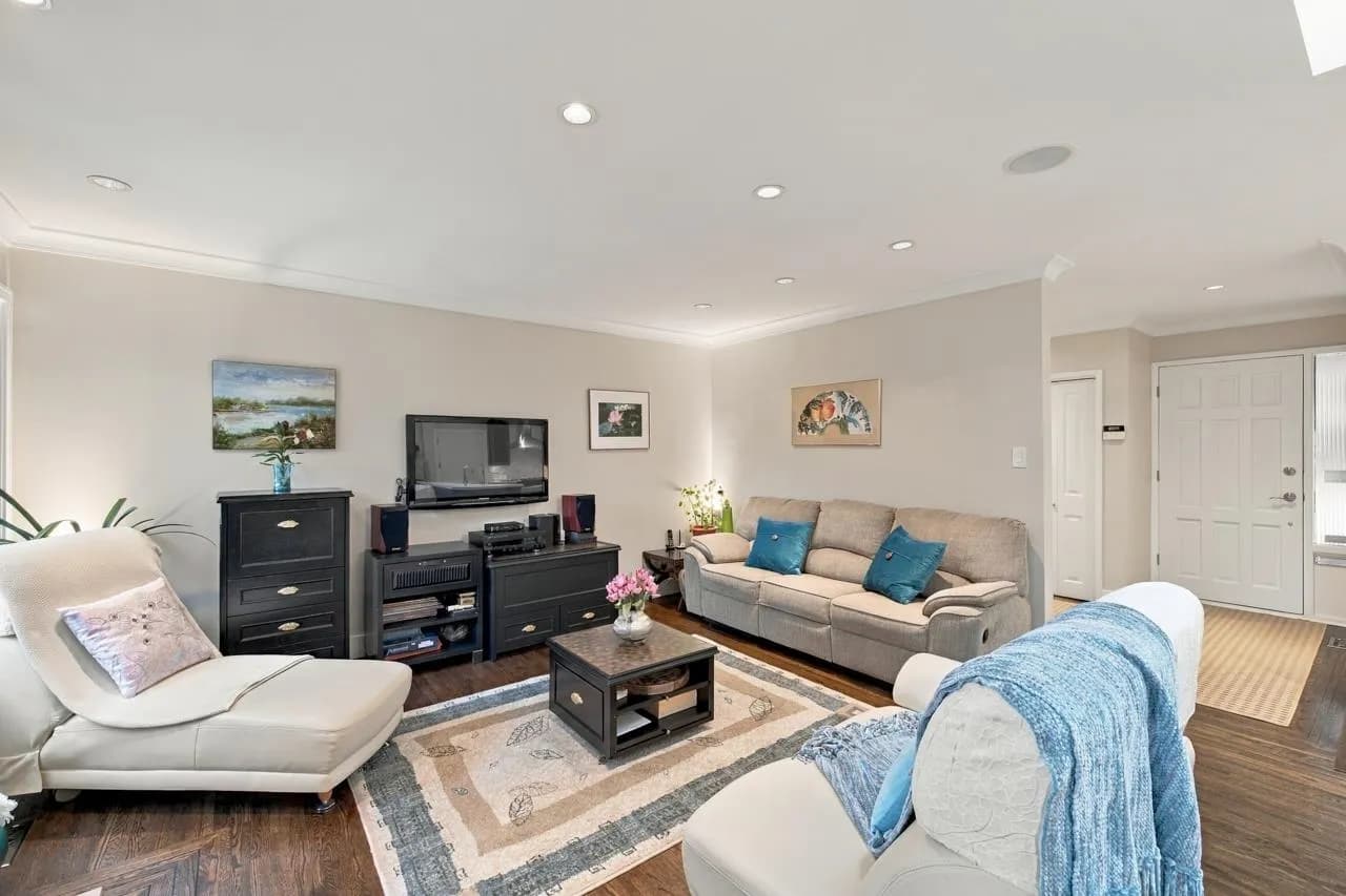 5788 Crown Street, Vancouver, BC V6N 2B7 — image 15