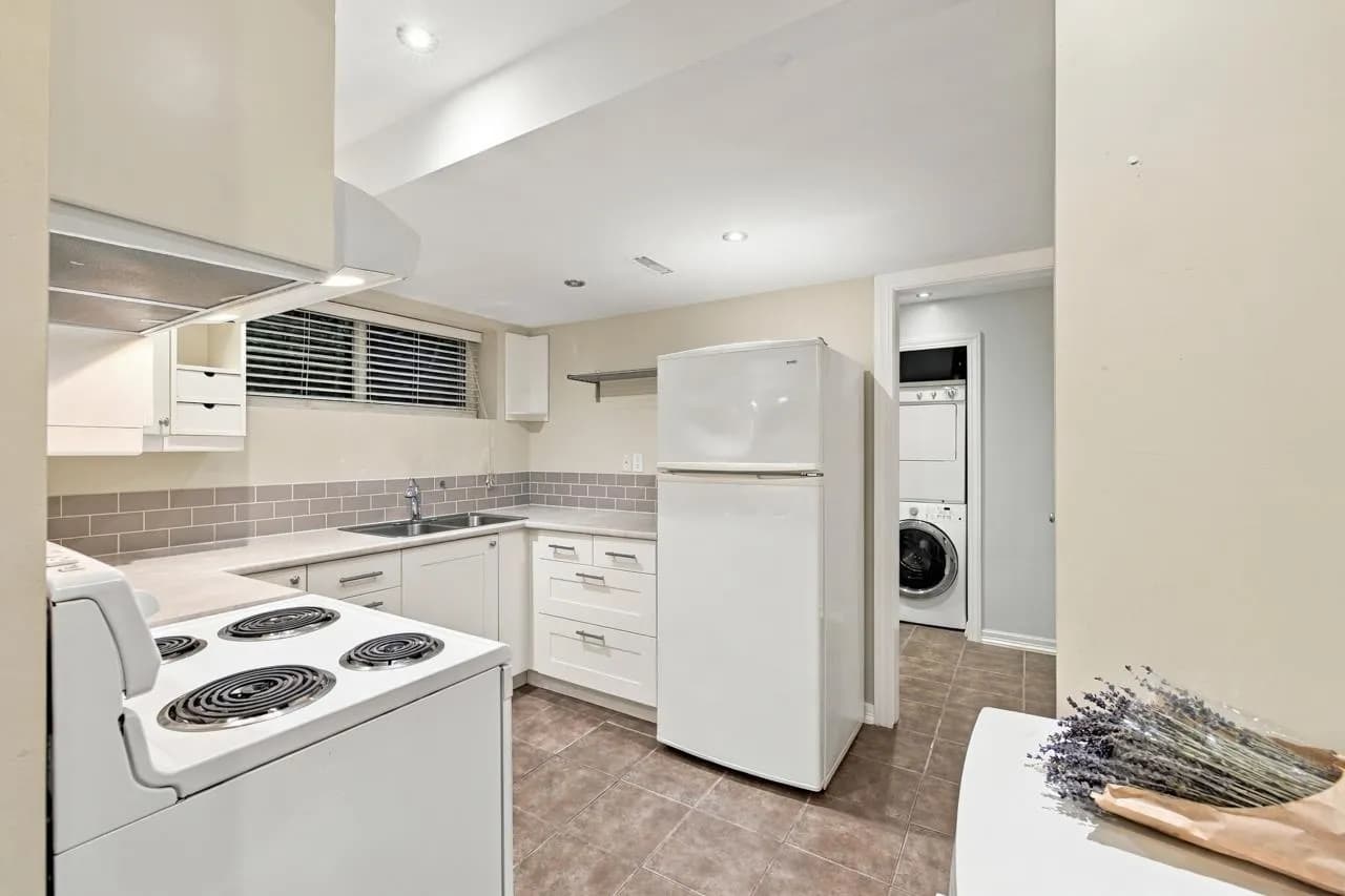 5788 Crown Street, Vancouver, BC V6N 2B7 — image 33