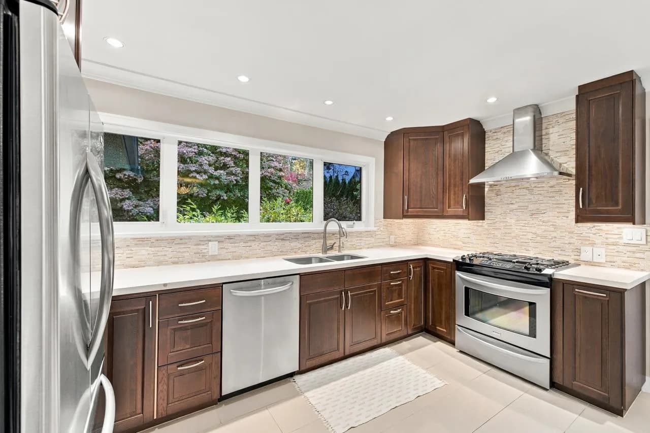 5788 Crown Street, Vancouver, BC V6N 2B7 — image 21