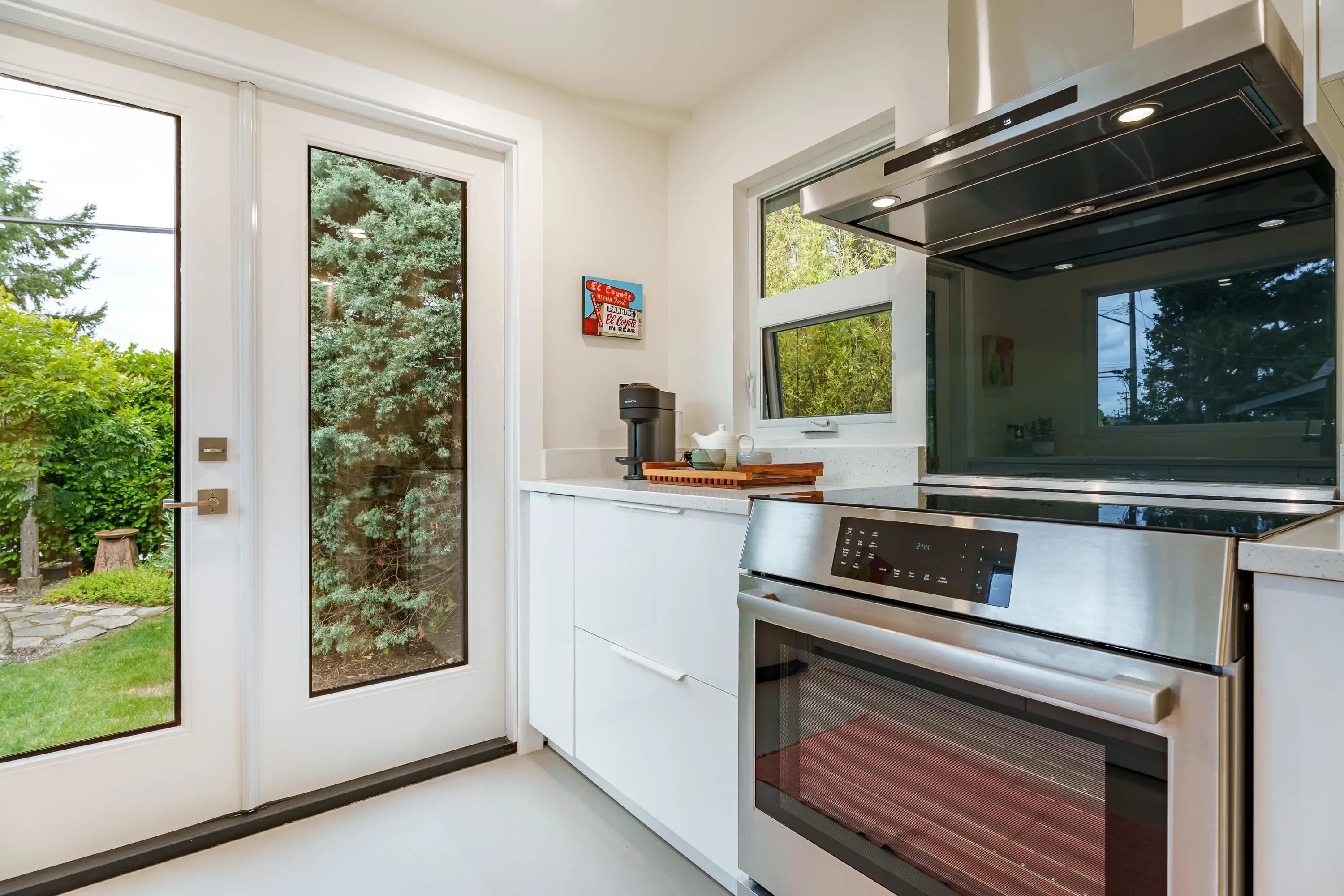 5670 Trident Avenue, Sechelt, BC V7Z 2P4 — image 11