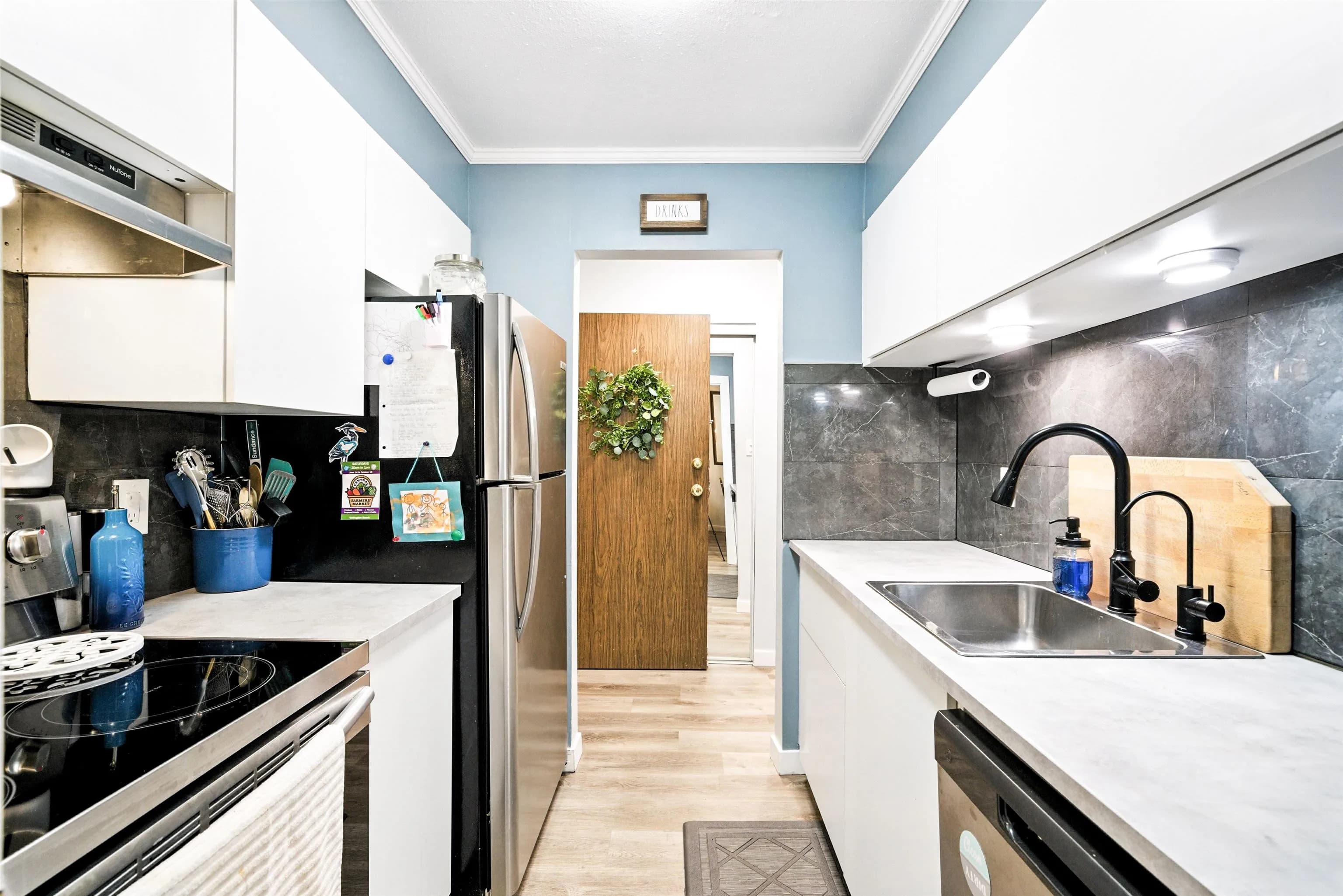 212 1955 Woodway Place, Burnaby, BC V5B 4S5 — image 16