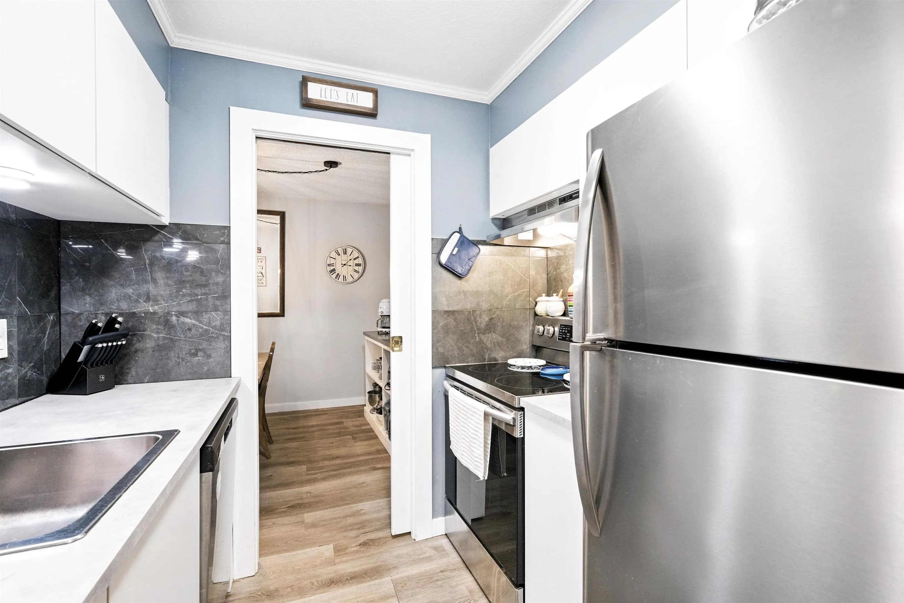 212 1955 Woodway Place, Burnaby, BC V5B 4S5 — image 13