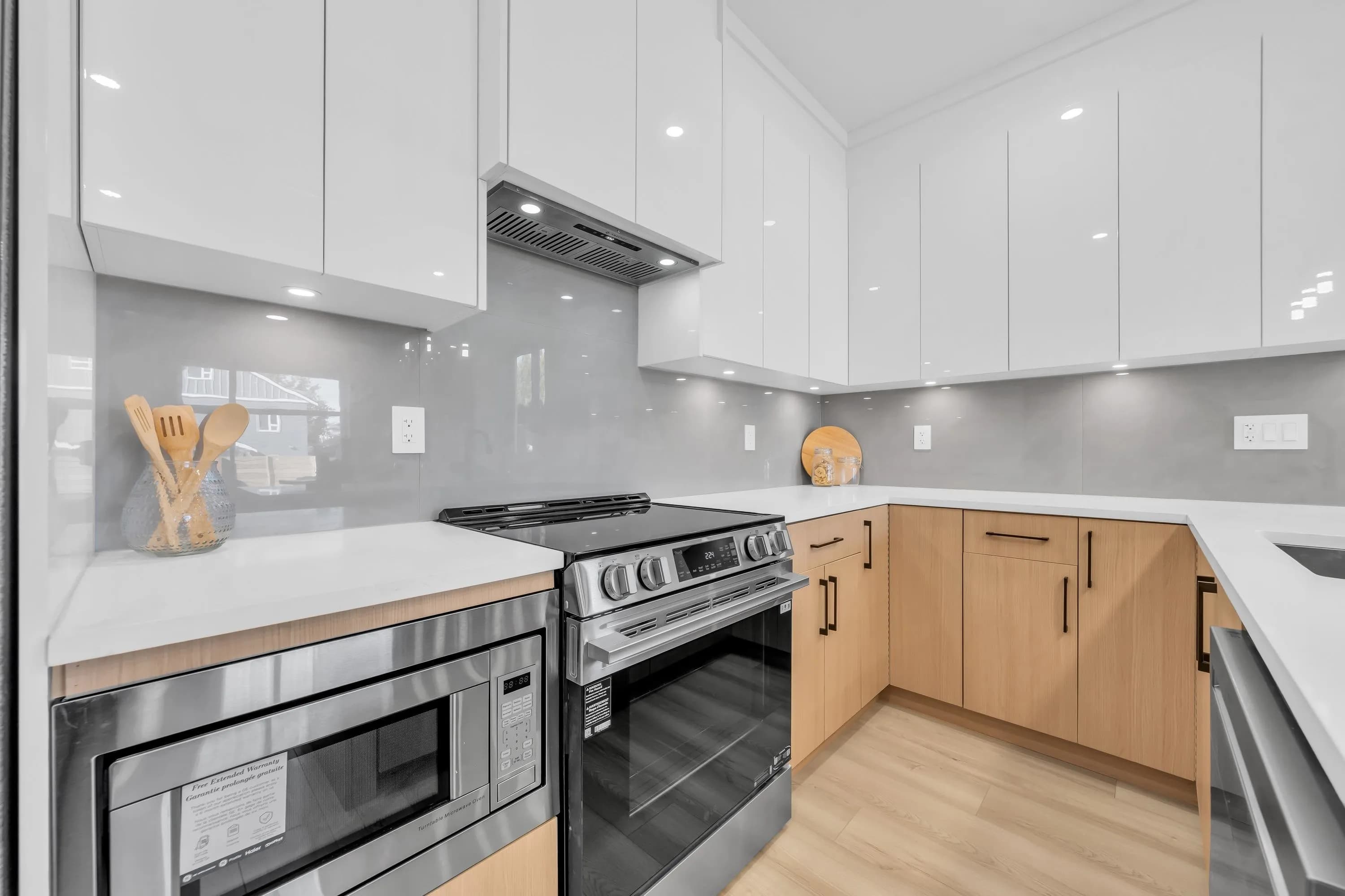 2 4587 Knight Street, Vancouver, BC V5N 3M8 — image 13