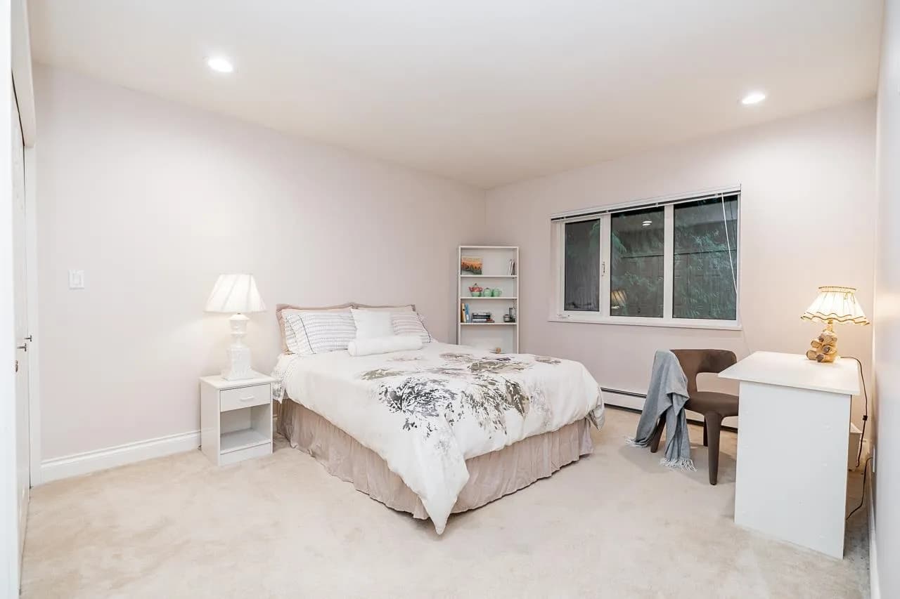 13511 Woodcrest Drive, Surrey, BC V4P 1W3 — image 29