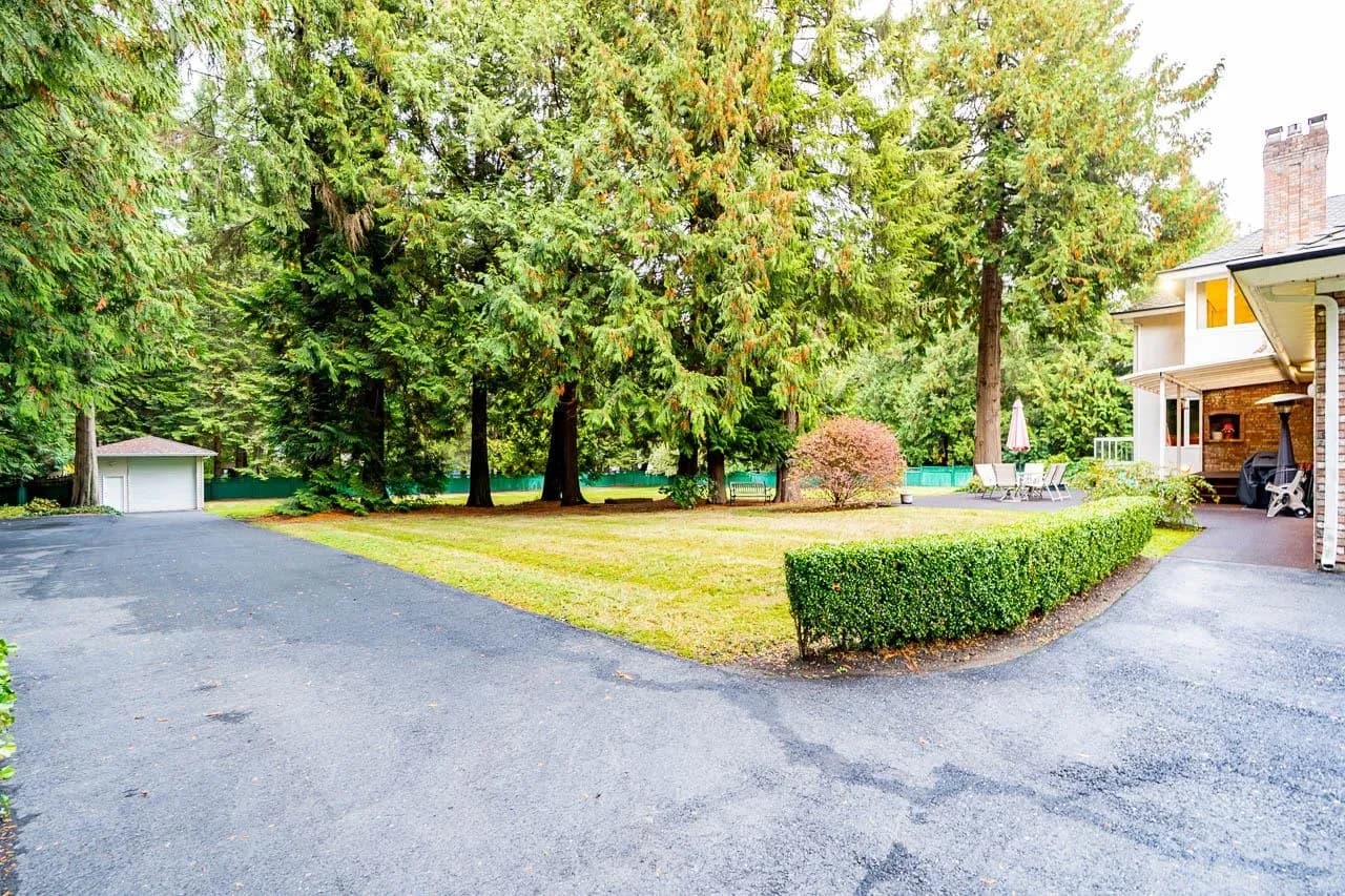 13511 Woodcrest Drive, Surrey, BC V4P 1W3 — image 35