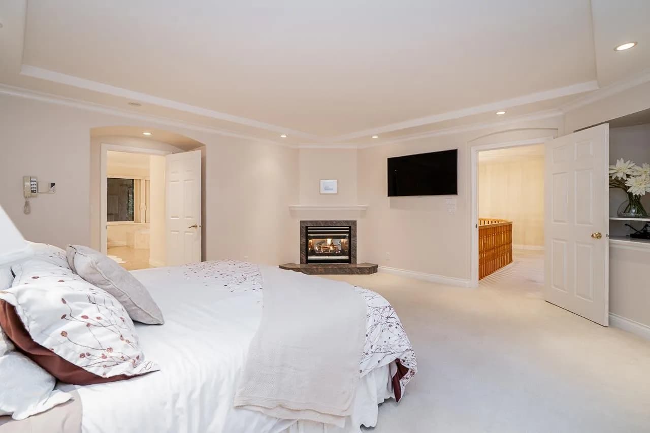 13511 Woodcrest Drive, Surrey, BC V4P 1W3 — image 20