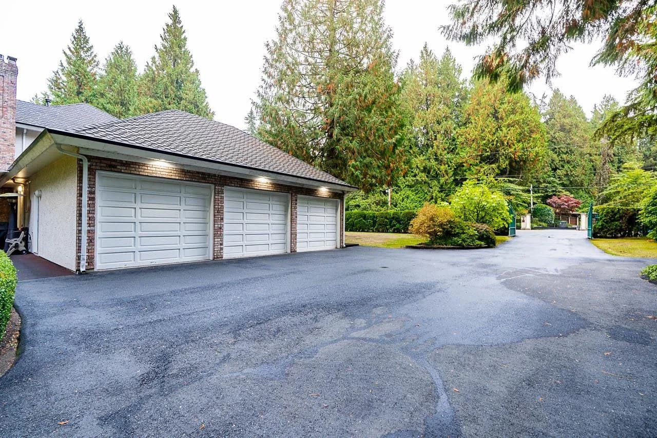 13511 Woodcrest Drive, Surrey, BC V4P 1W3 — image 34