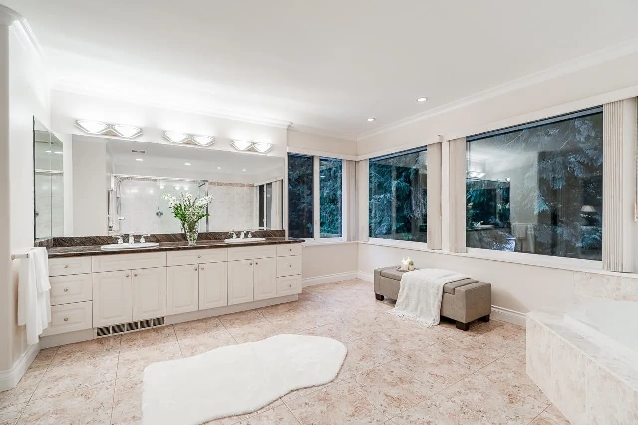 13511 Woodcrest Drive, Surrey, BC V4P 1W3 — image 23