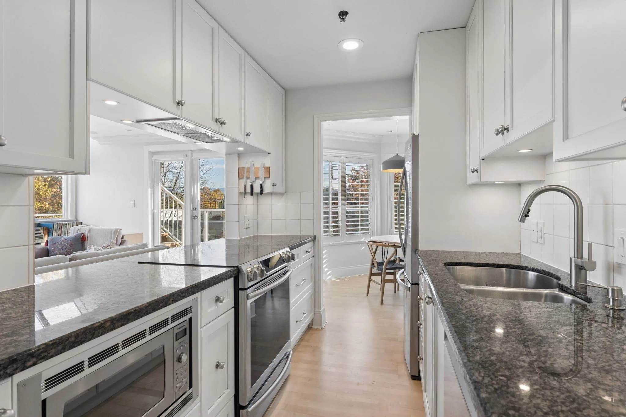 A3 1100 W 6th Avenue, Vancouver, BC V6H 1A4 — image 12