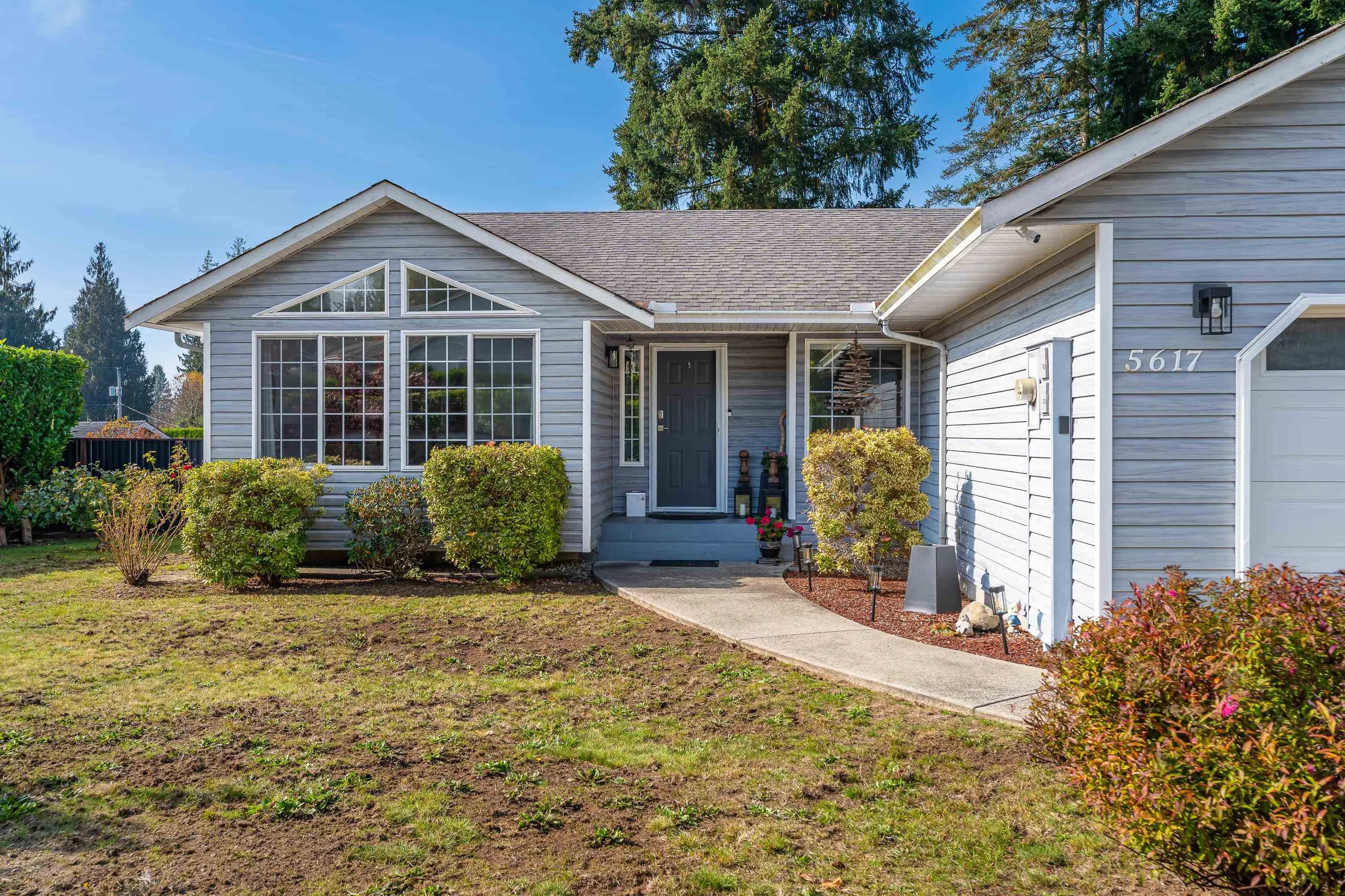 5617 Curtis Place, Sechelt, BC V7Z 0R9 — image 3