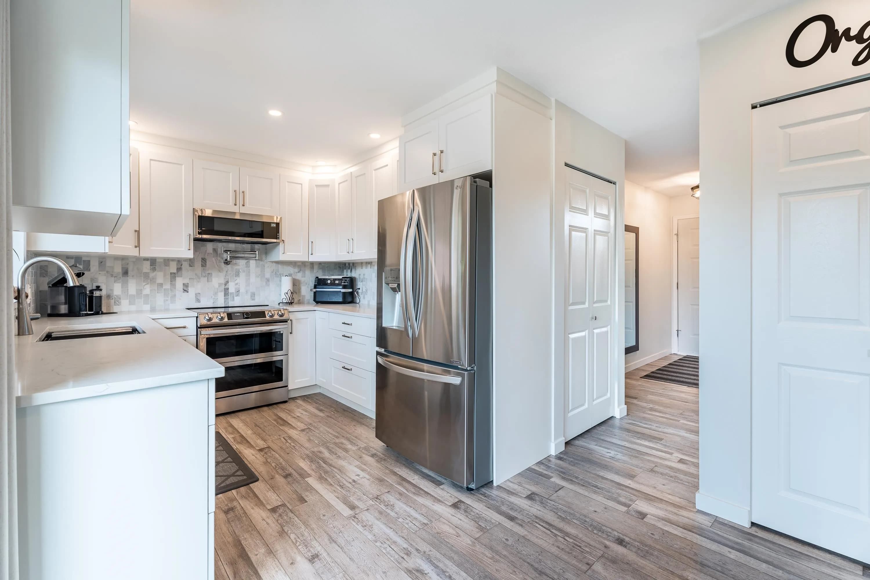 5617 Curtis Place, Sechelt, BC V7Z 0R9 — image 12