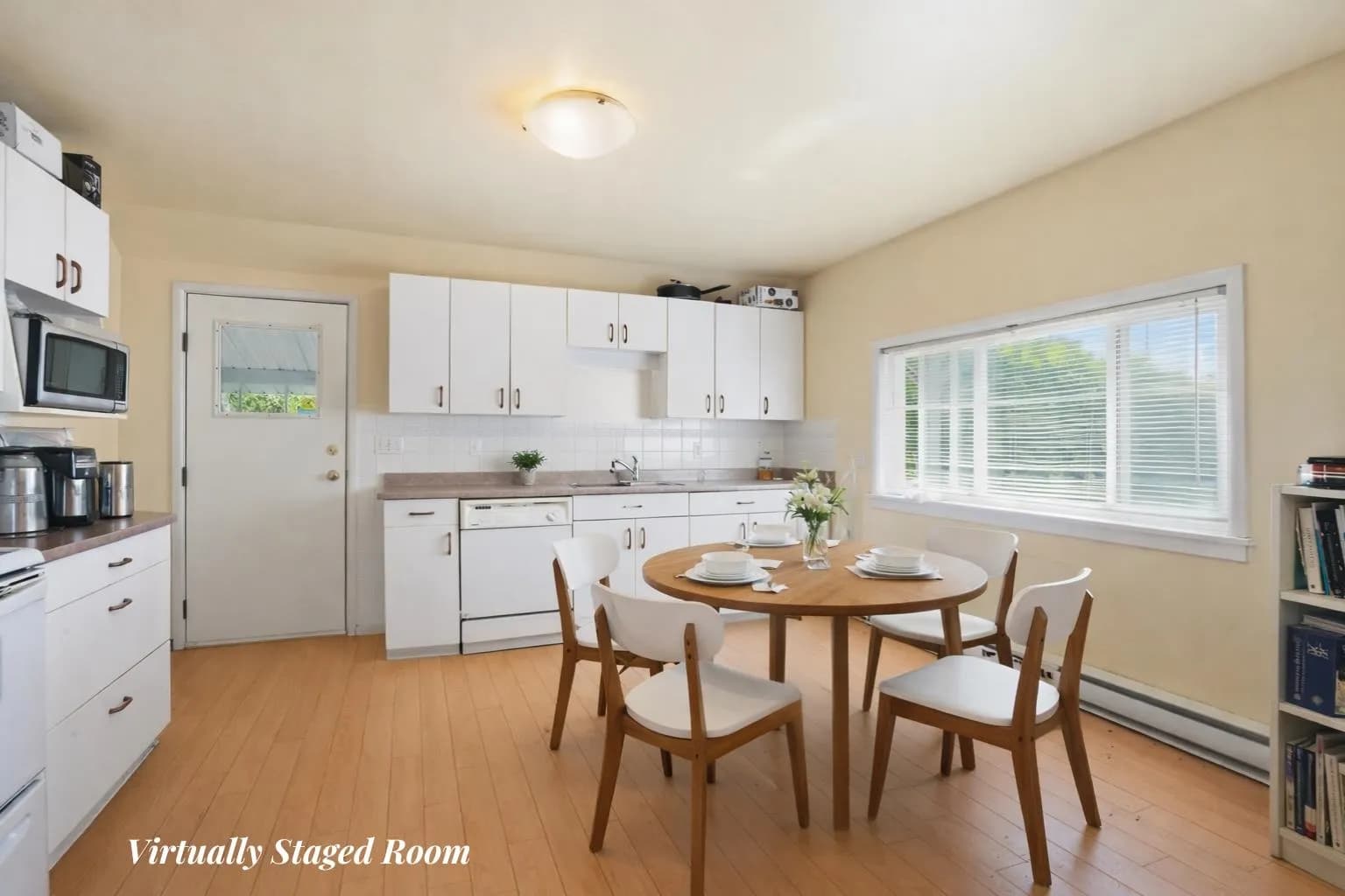 5689 Porpoise Bay Road, Sechelt, BC V0N 1V0 — image 15