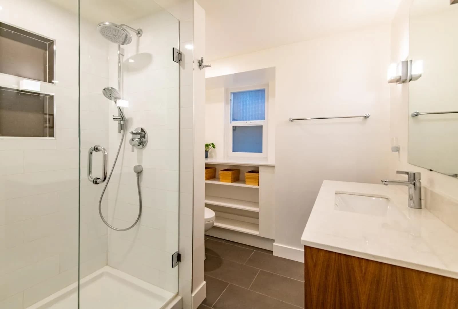 5898 Quebec Street, Vancouver, BC V5W 2P1 — image 22