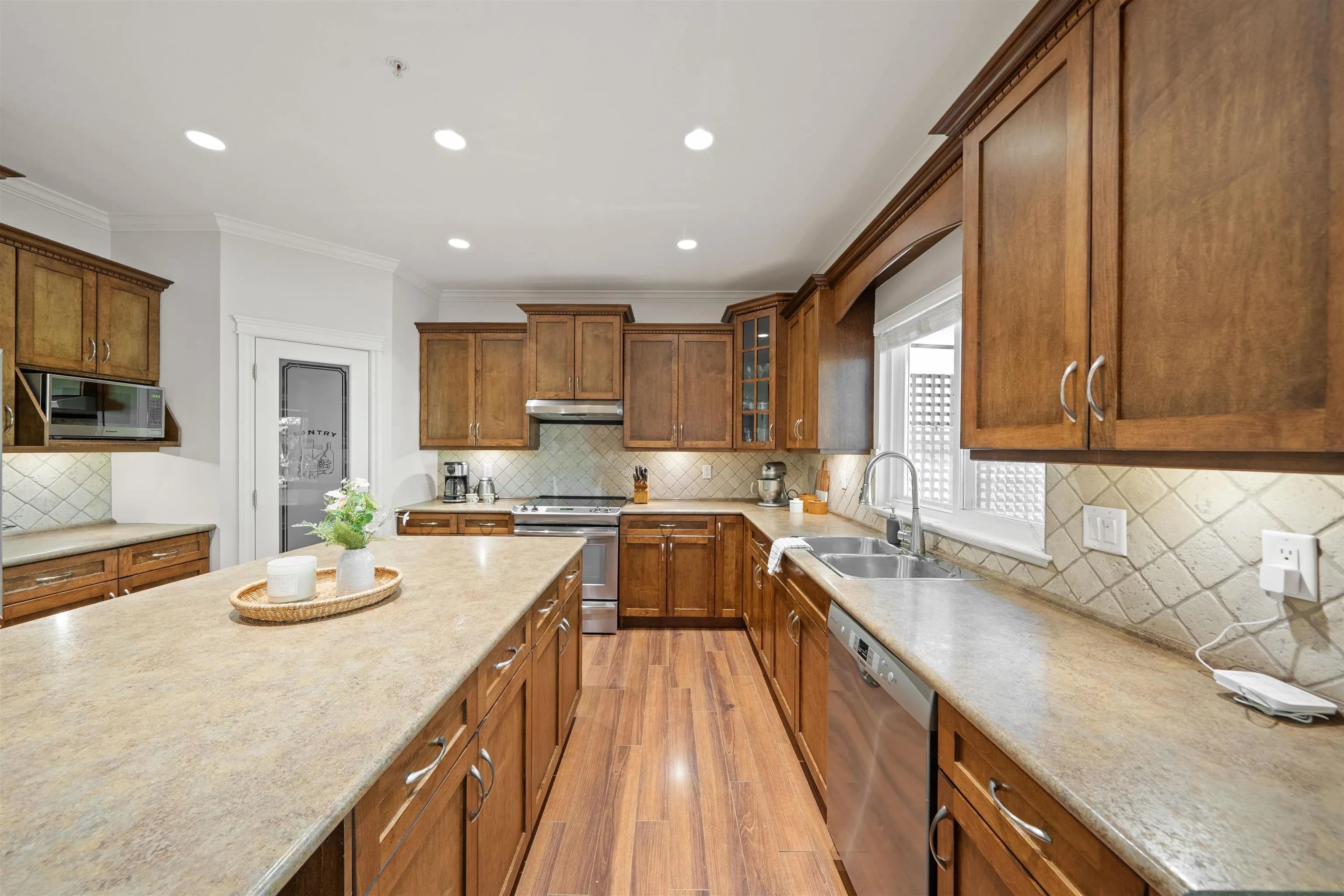 13175 239b Street, Maple Ridge, BC V4R 0A3 — image 8