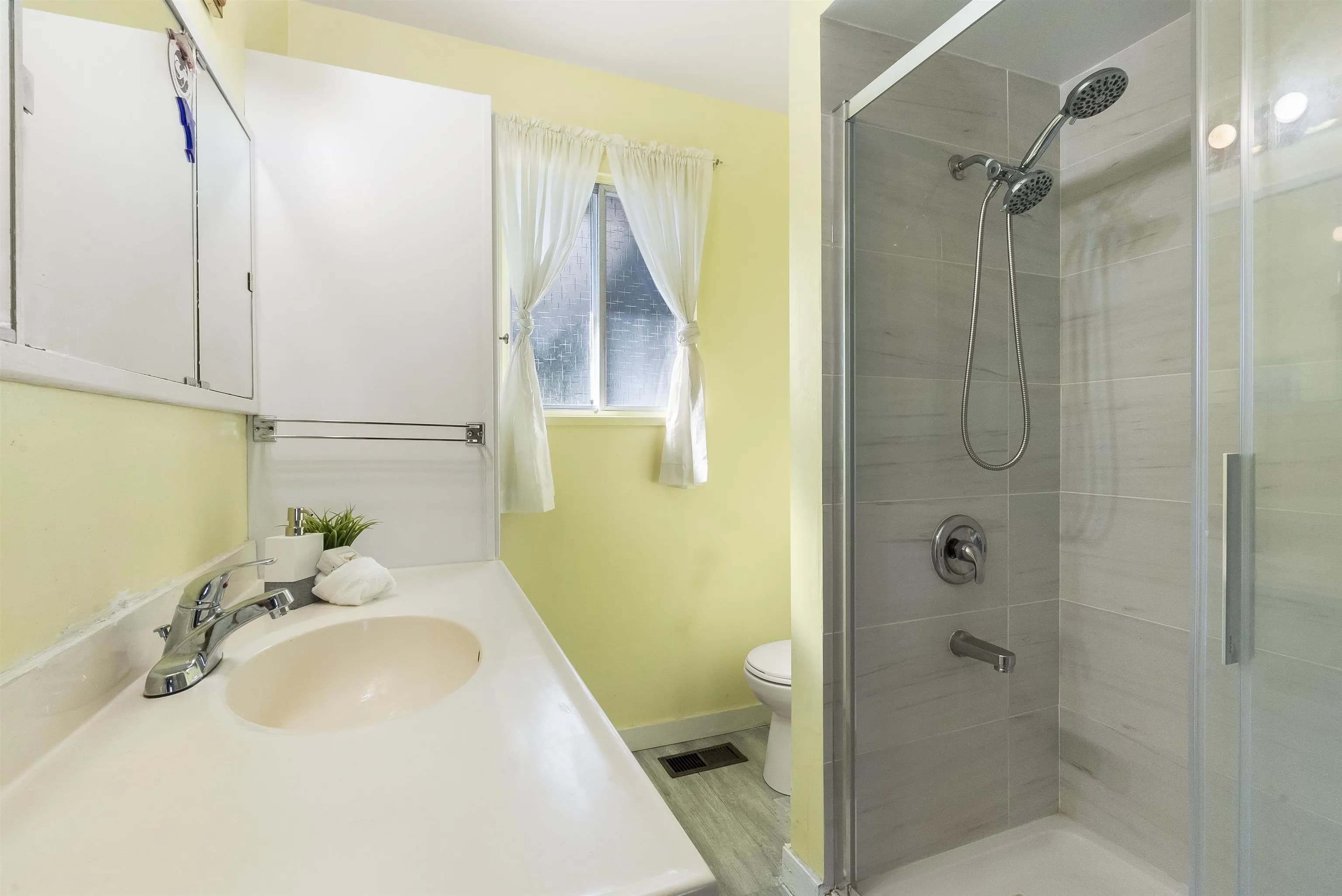 9141 Prince Charles Boulevard, Surrey, BC V3V 1S1 — image 13