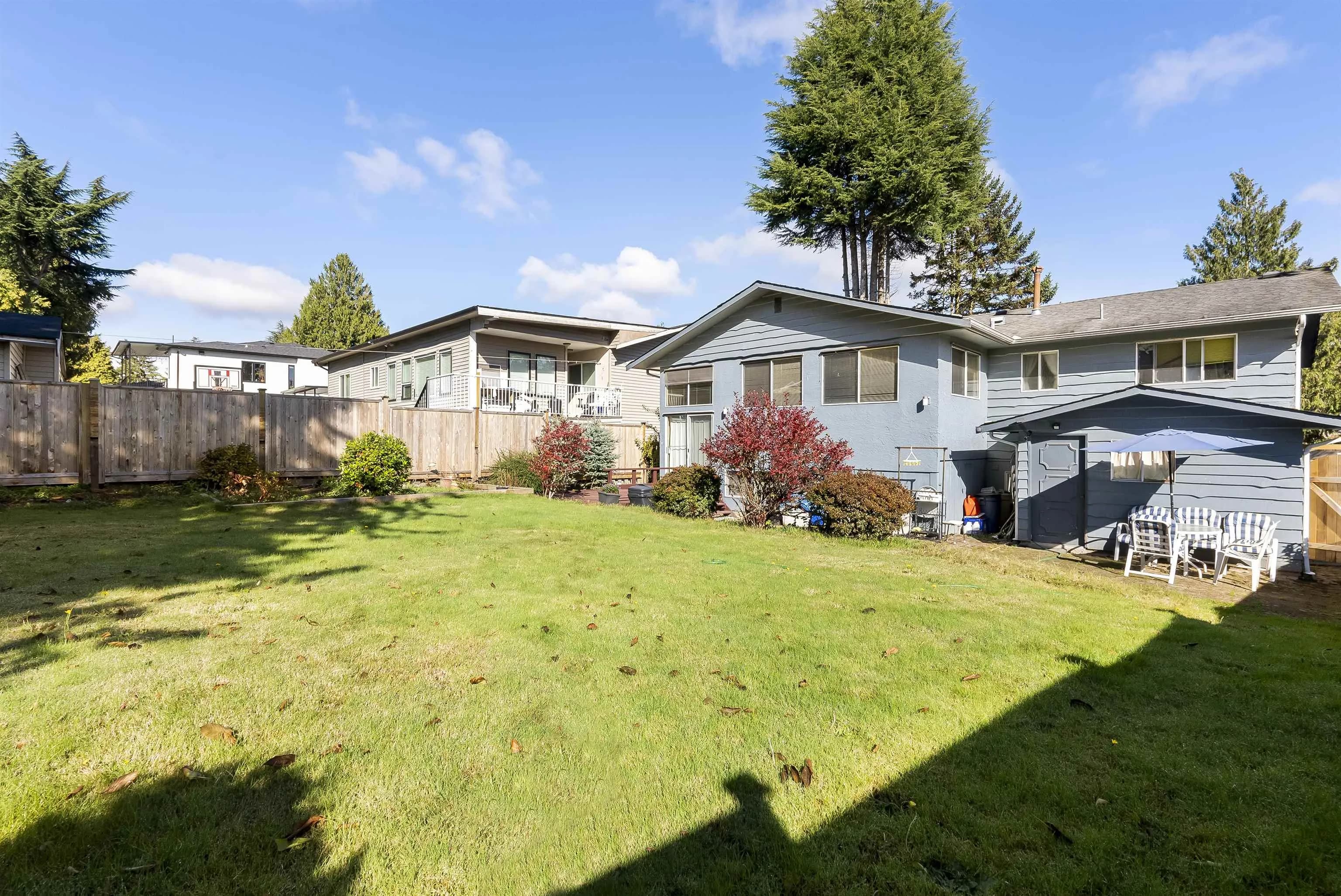 9141 Prince Charles Boulevard, Surrey, BC V3V 1S1 — image 36