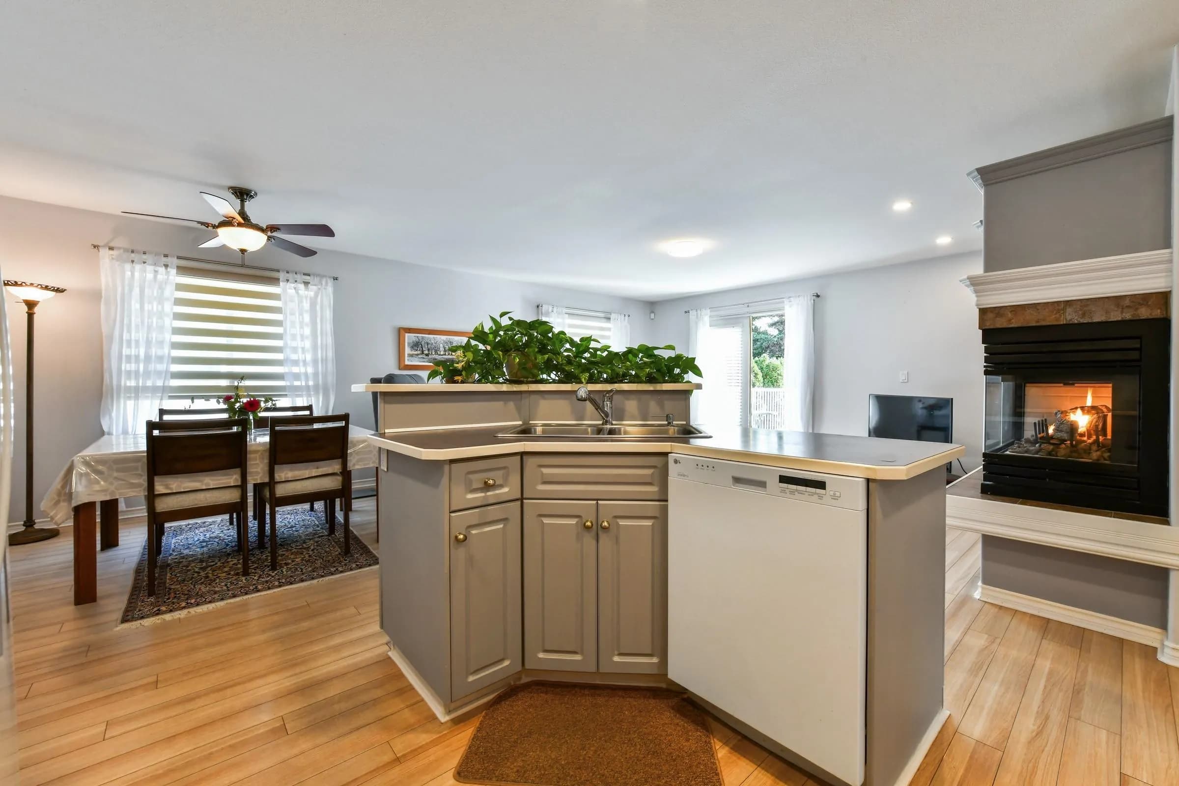 20130 Telep Avenue, Maple Ridge, BC V2X 3M4 — image 4