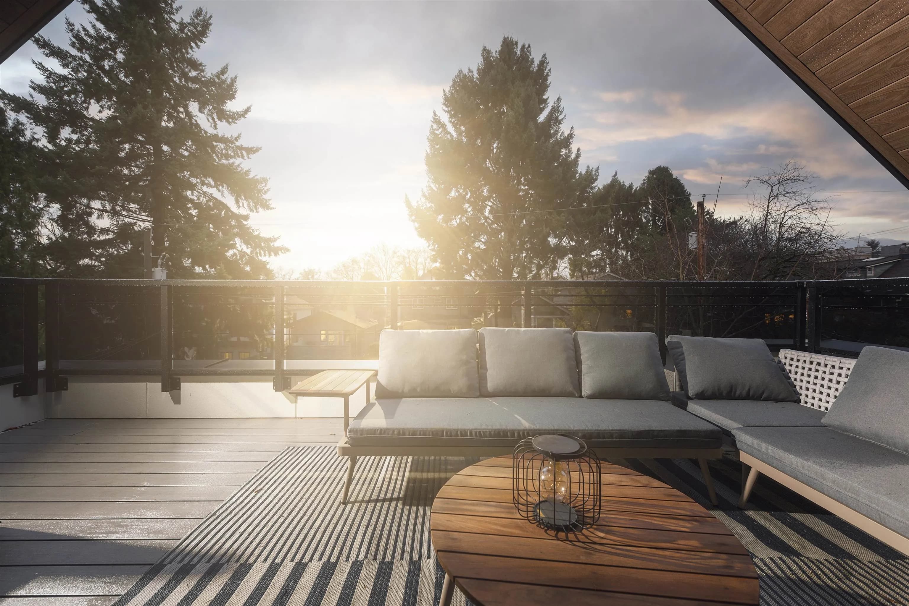 2 2637 W 12th Avenue, Vancouver, BC V6K 2P4 — image 2
