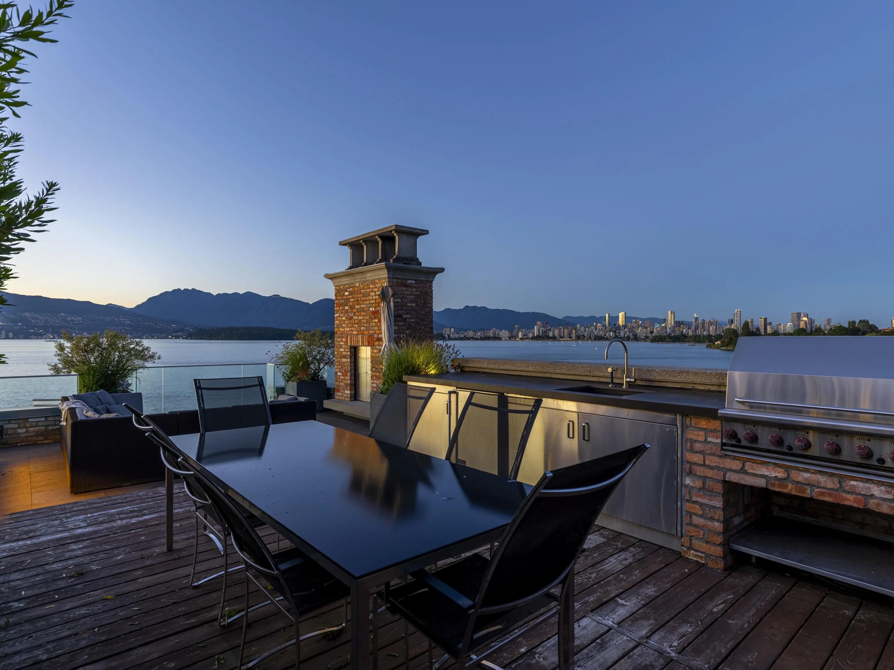 3305 Point Grey Road, Vancouver, BC V6R 1A4 — image 37