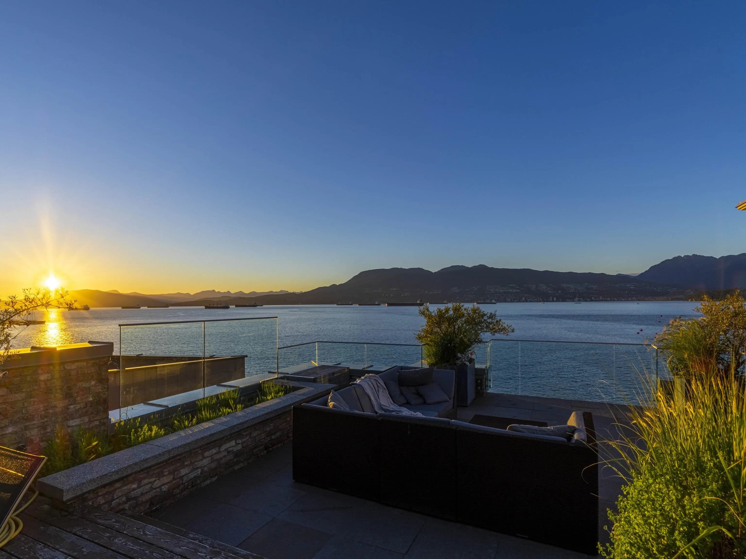 3305 Point Grey Road, Vancouver, BC V6R 1A4 — image 35