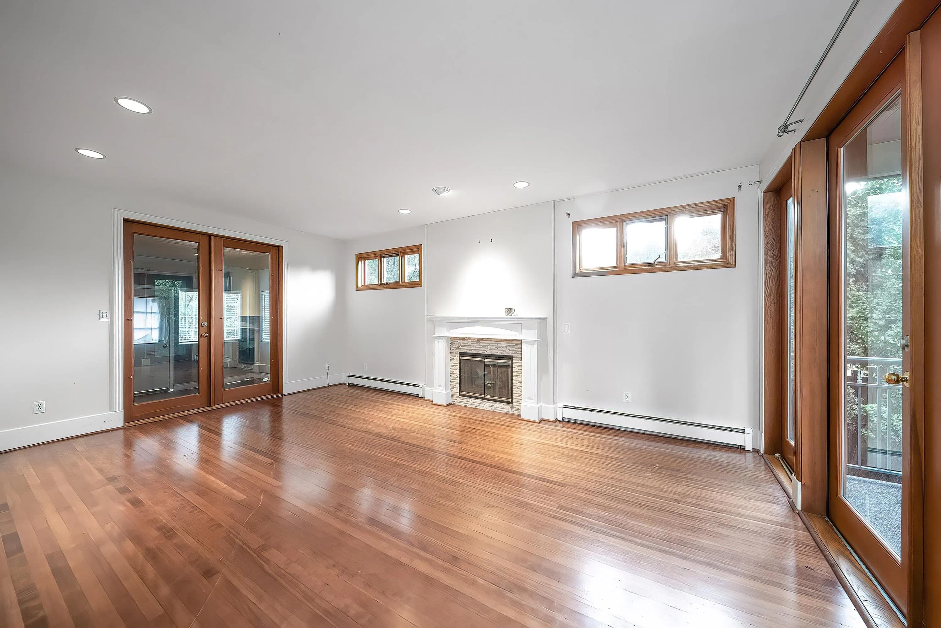 992 3rd Street, West Vancouver, BC V7T 2J3 — image 5