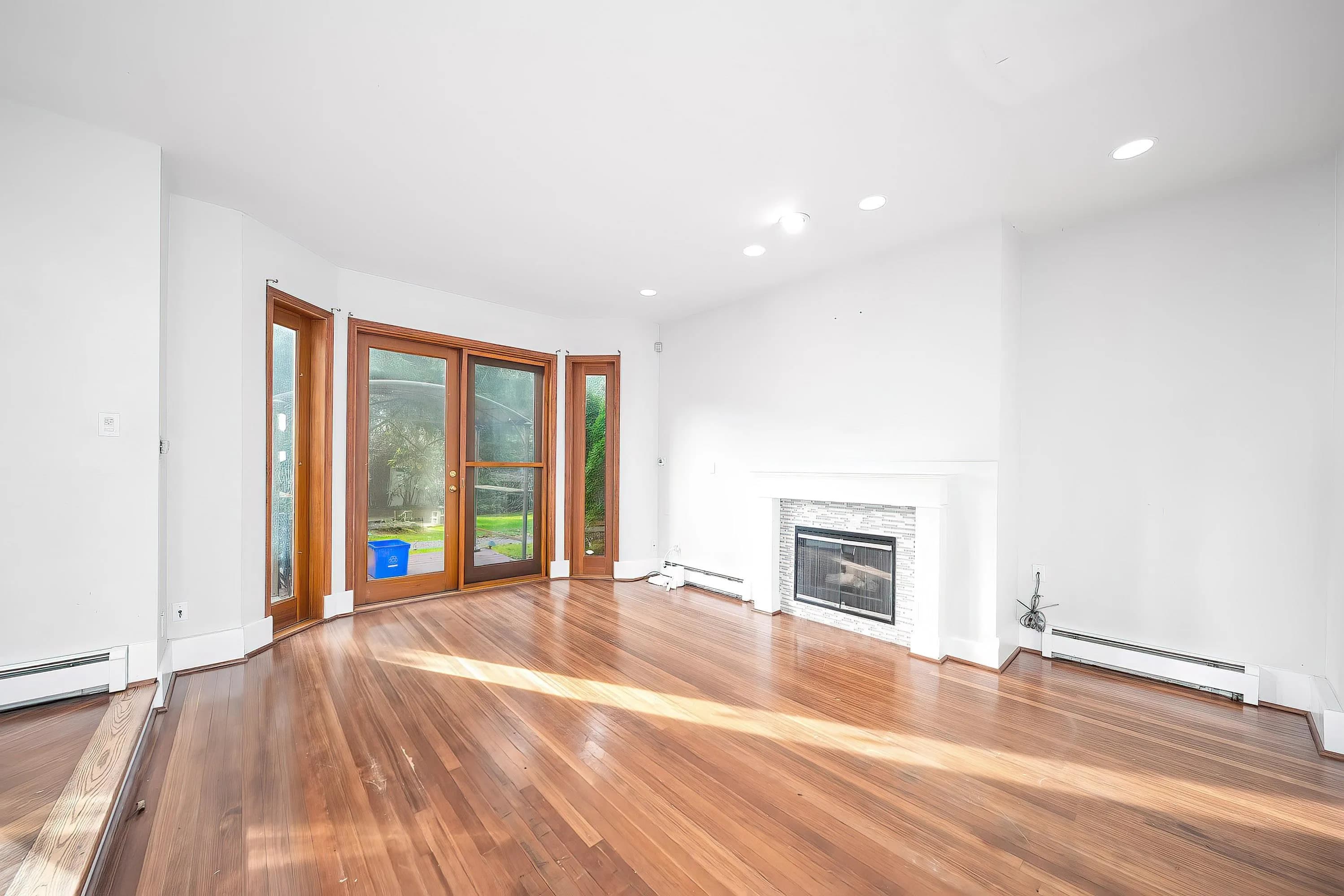 992 3rd Street, West Vancouver, BC V7T 2J3 — image 17