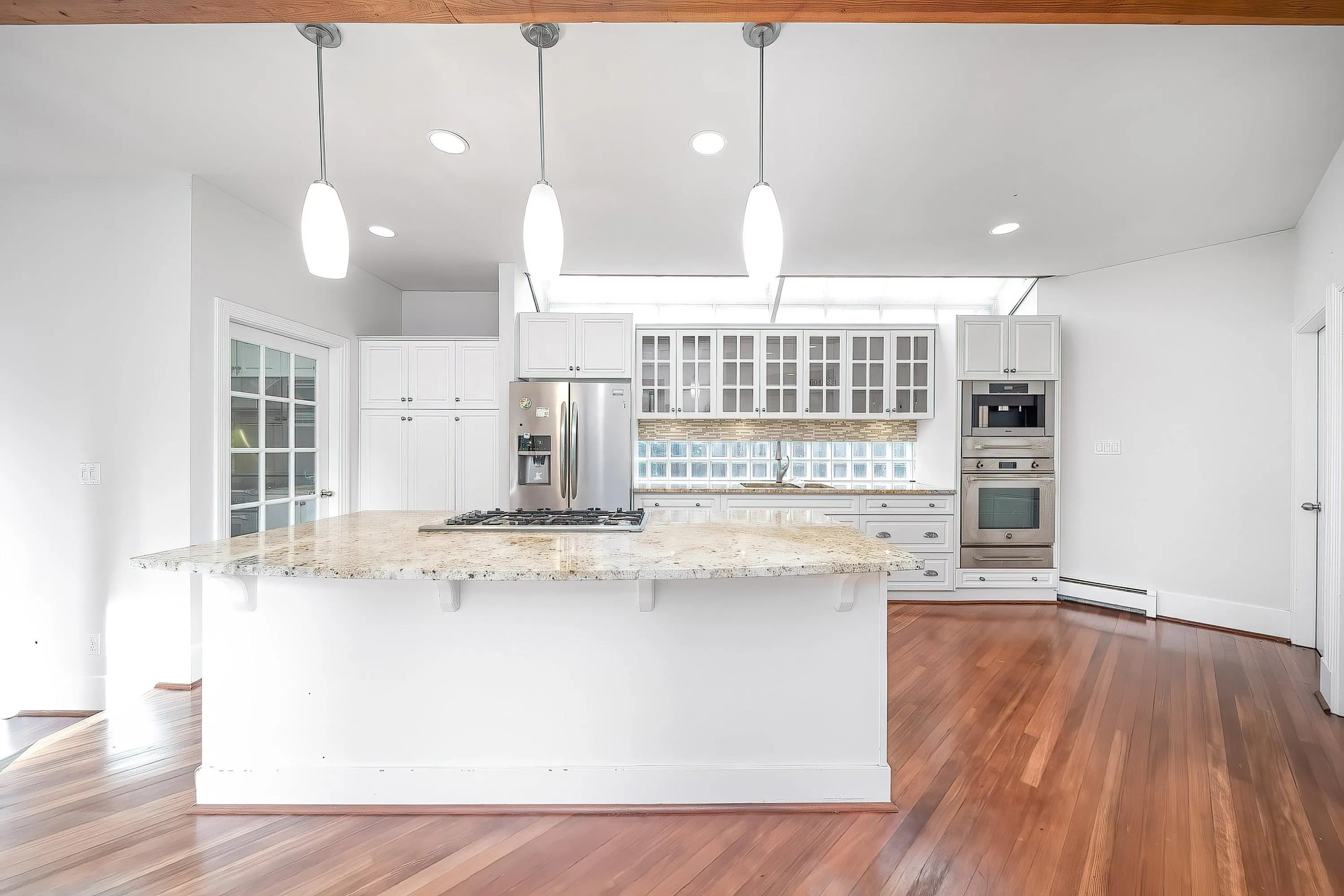 992 3rd Street, West Vancouver, BC V7T 2J3 — image 13
