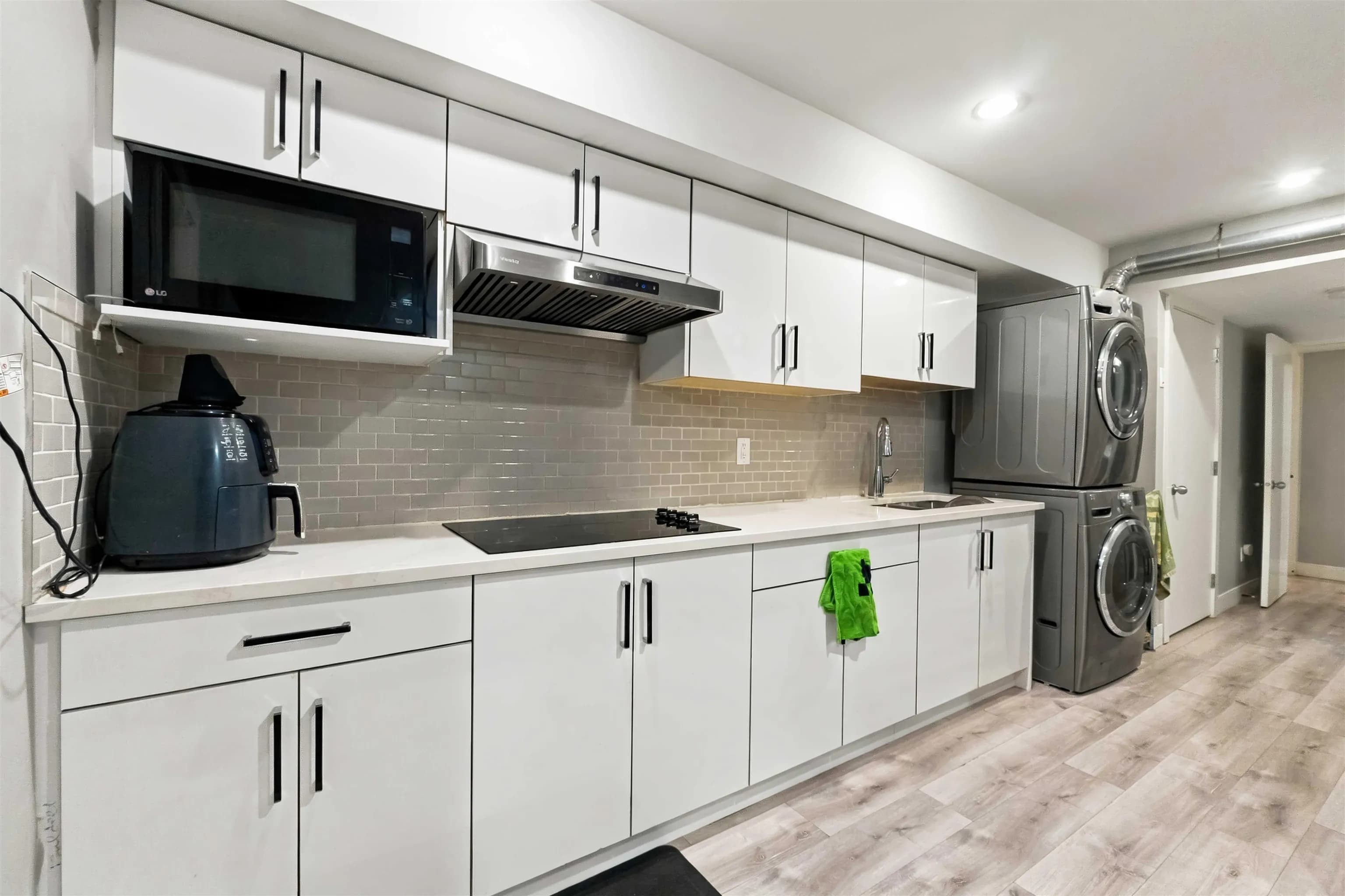 17359 64a Avenue, Surrey, BC V3S 2H8 — image 32