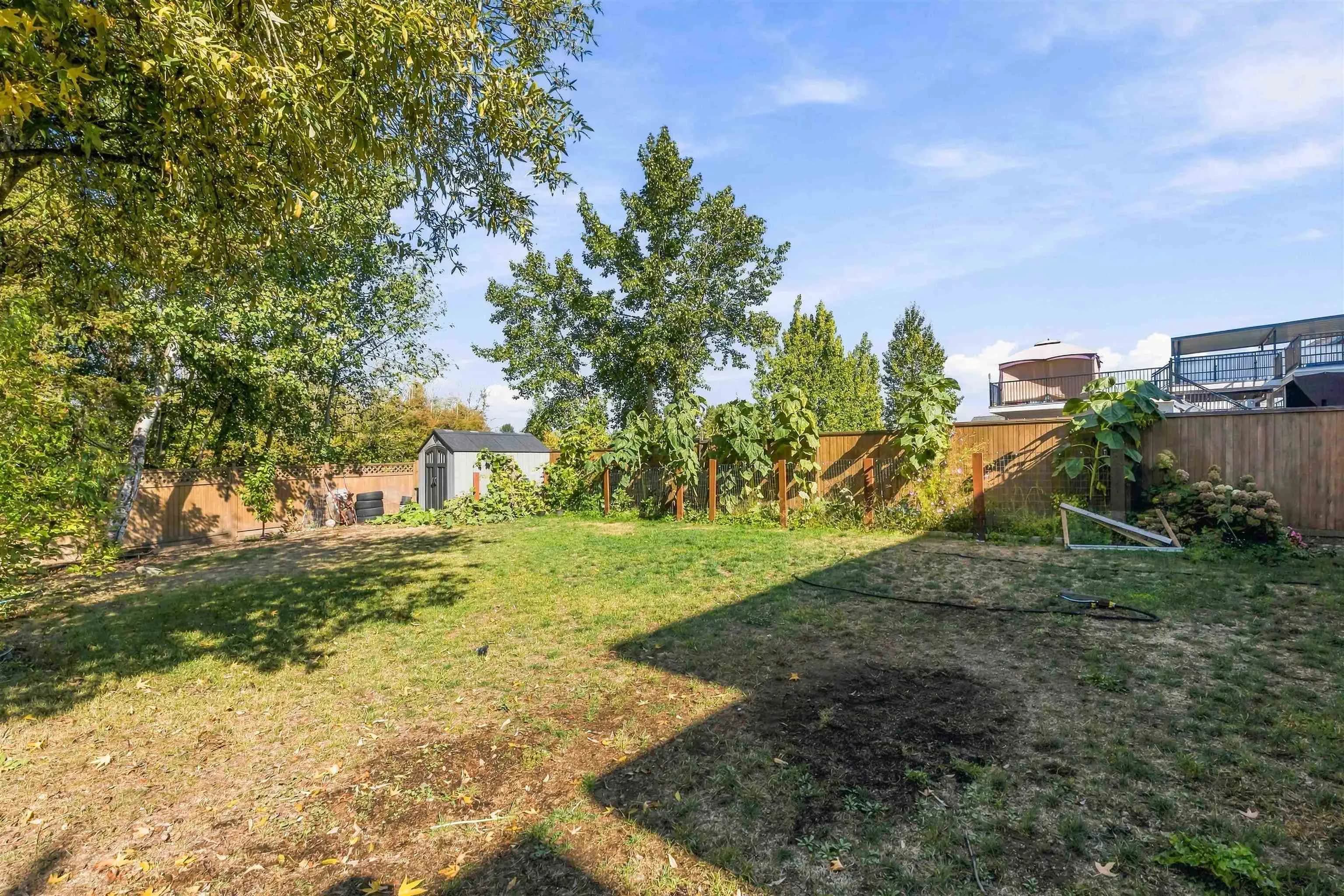 17359 64a Avenue, Surrey, BC V3S 2H8 — image 37