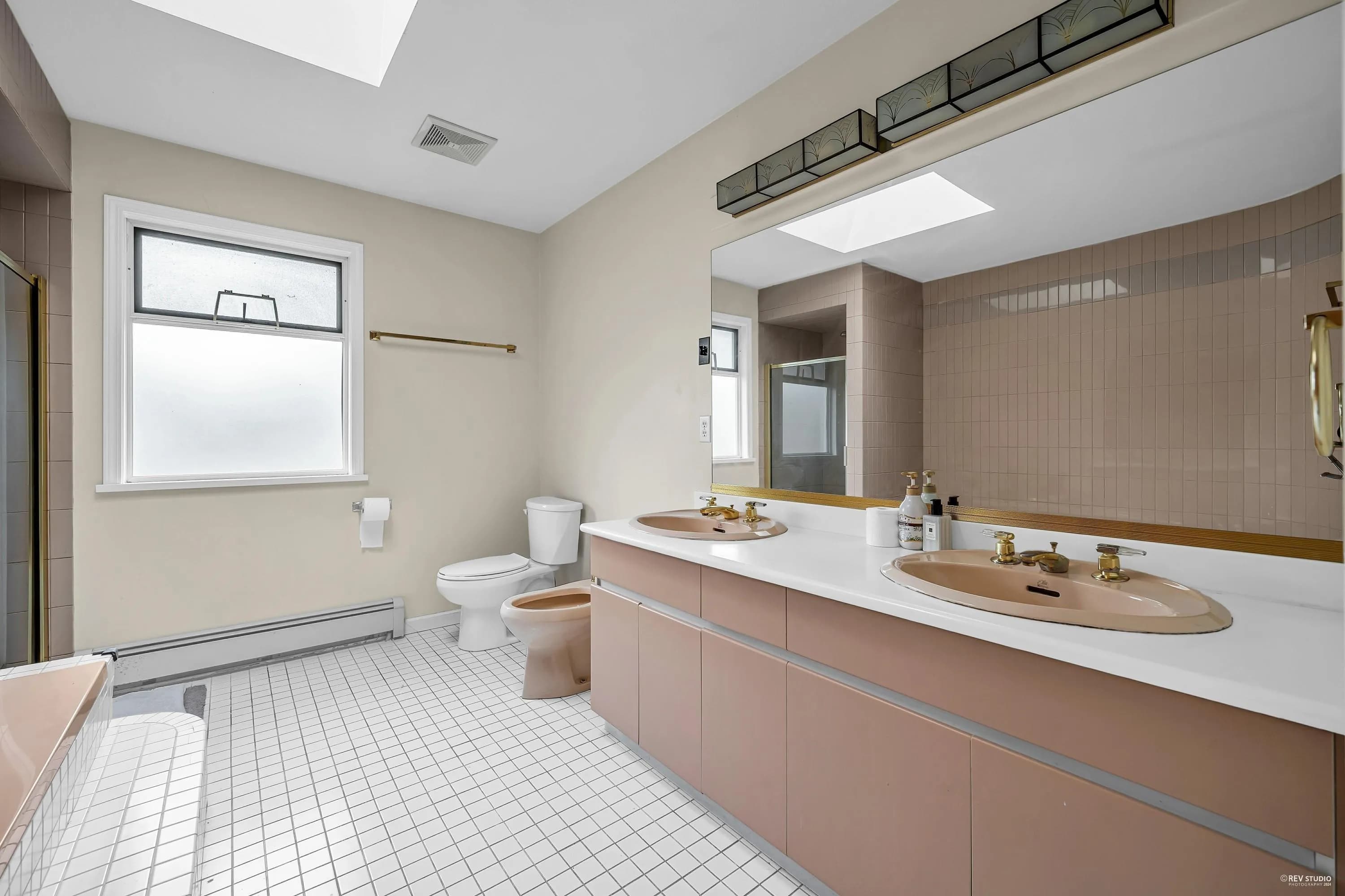 1945 W 44th Avenue, Vancouver, BC V6M 2E8 — image 20