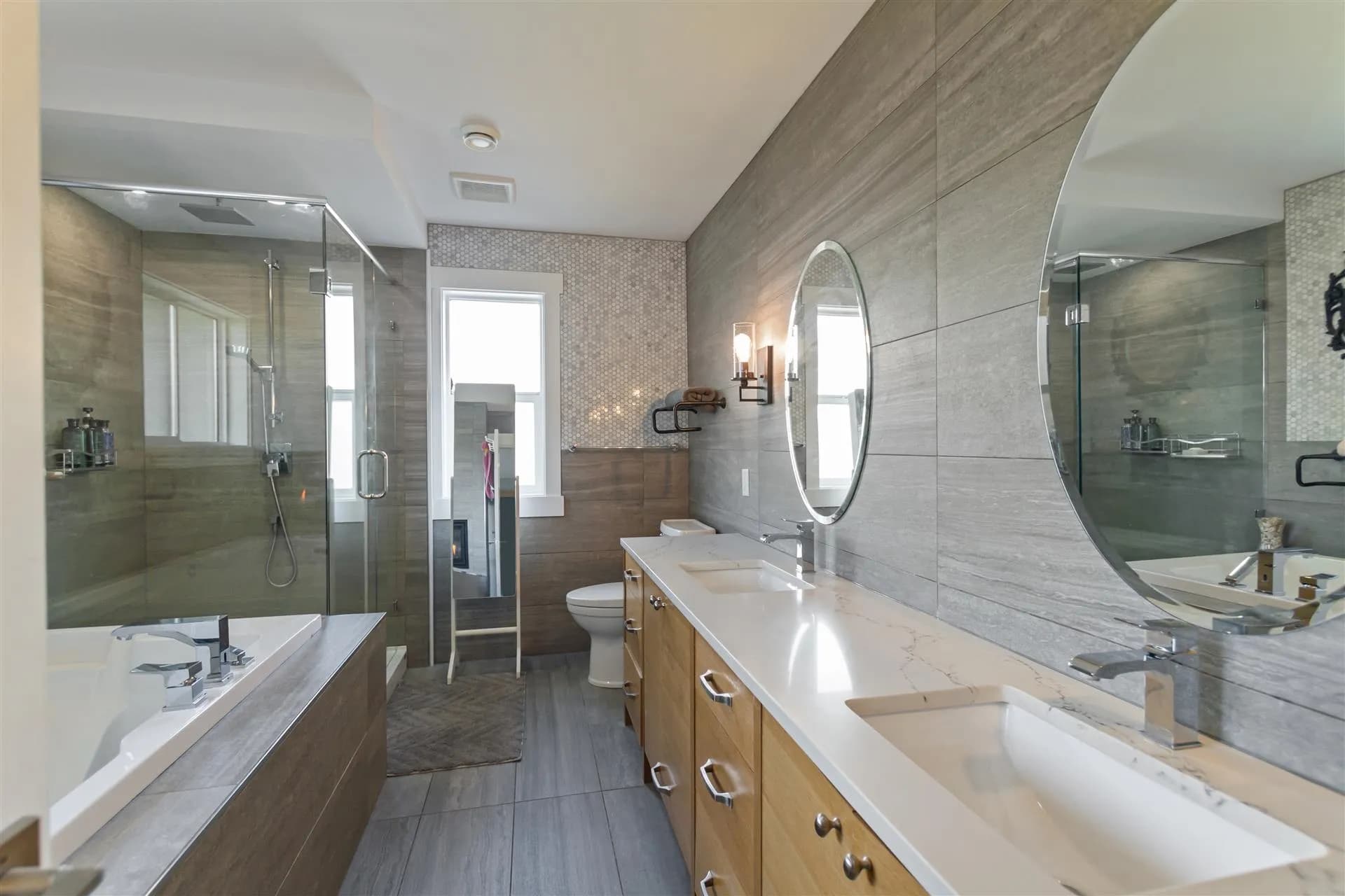 1843 142 Street, Surrey, BC V4A 6V3 — image 13