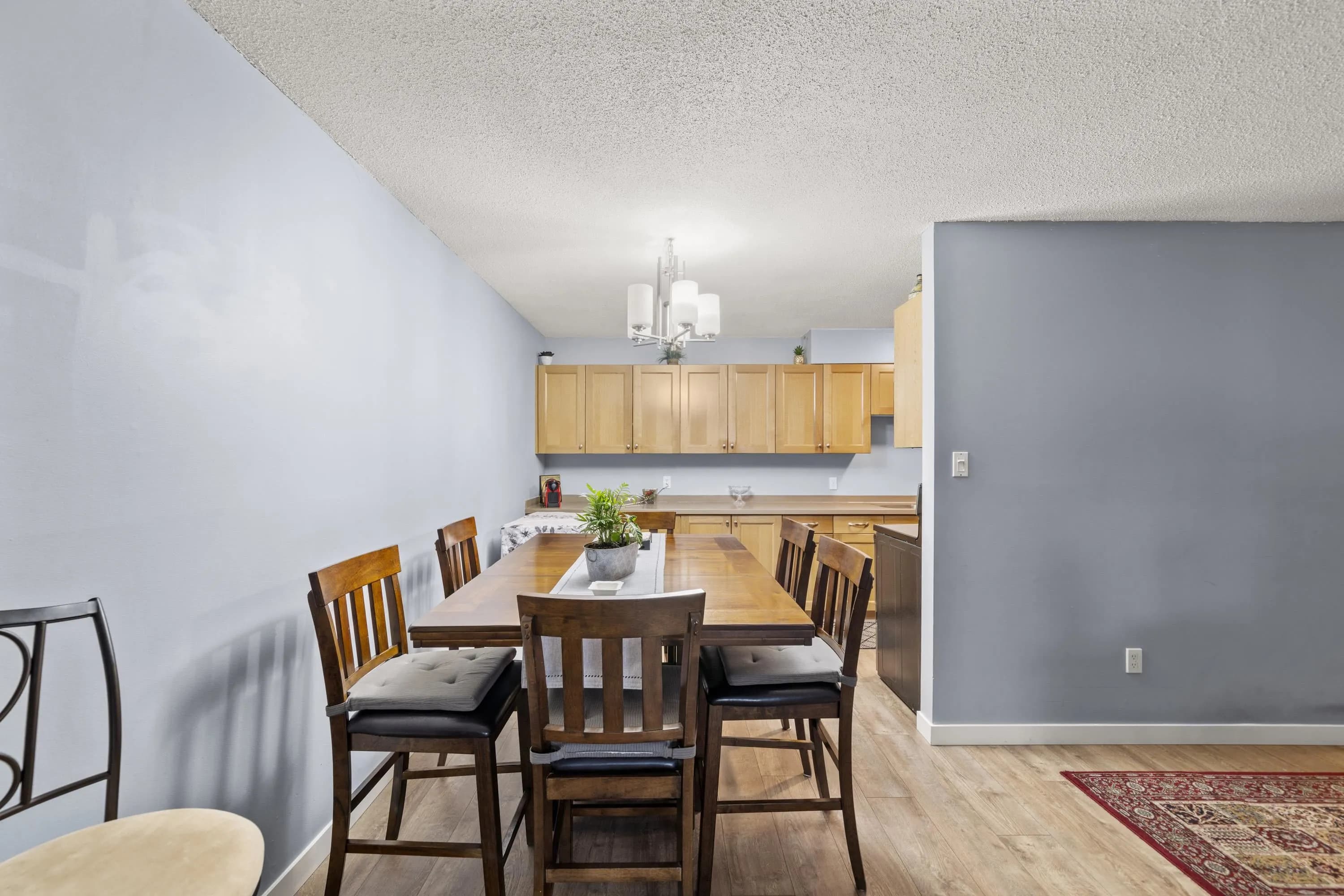 302 371 Ellesmere Avenue, Burnaby, BC V5B 3T1 — image 8