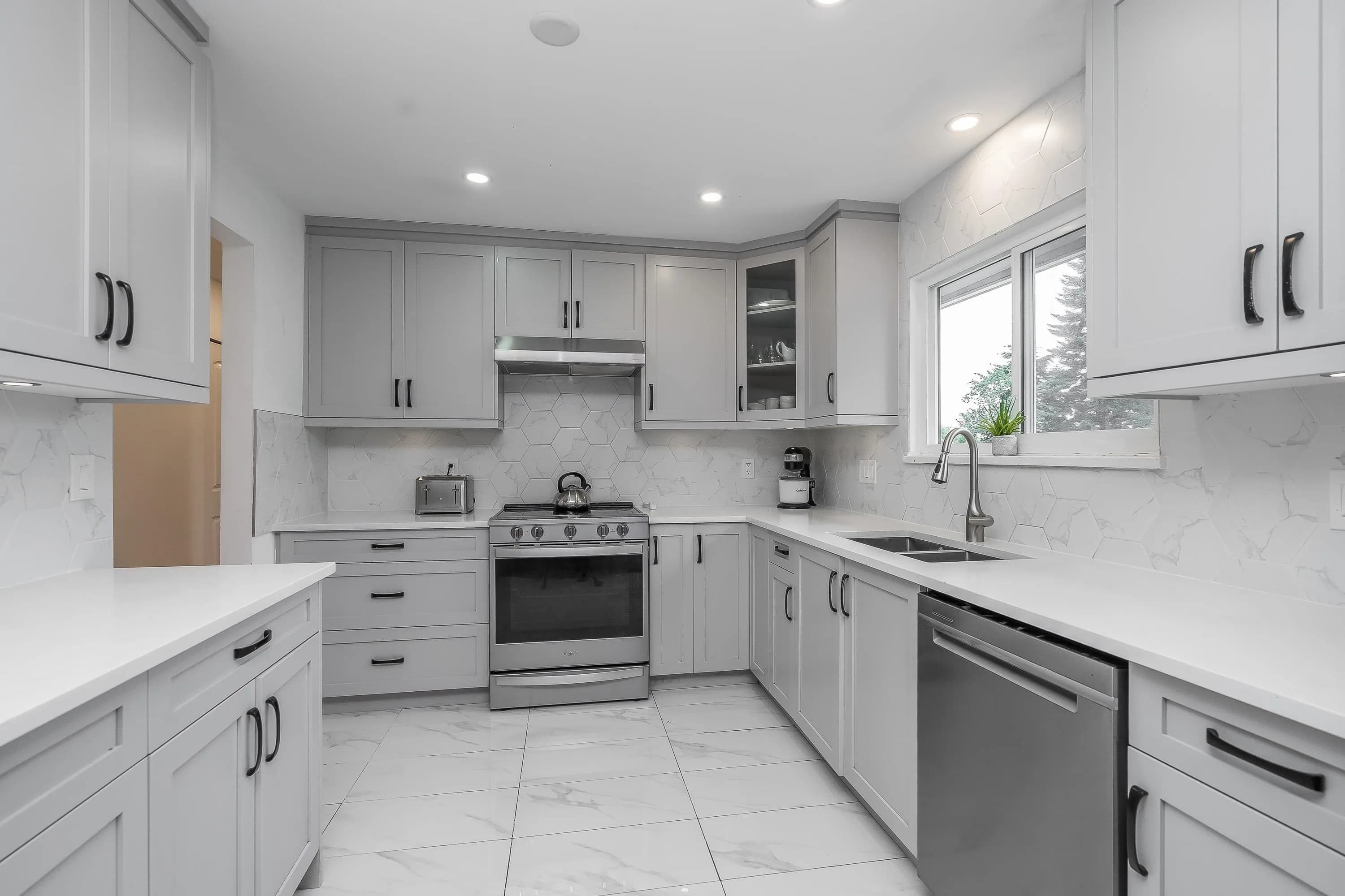 1728 156 Street, Surrey, BC V4A 4T1 — image 15