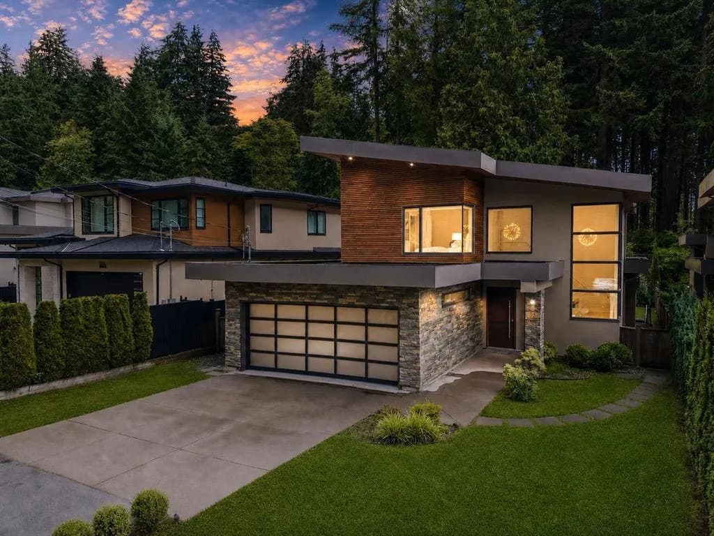 31 Glenmore Drive, West Vancouver, BC V7S 1A5 — image 1