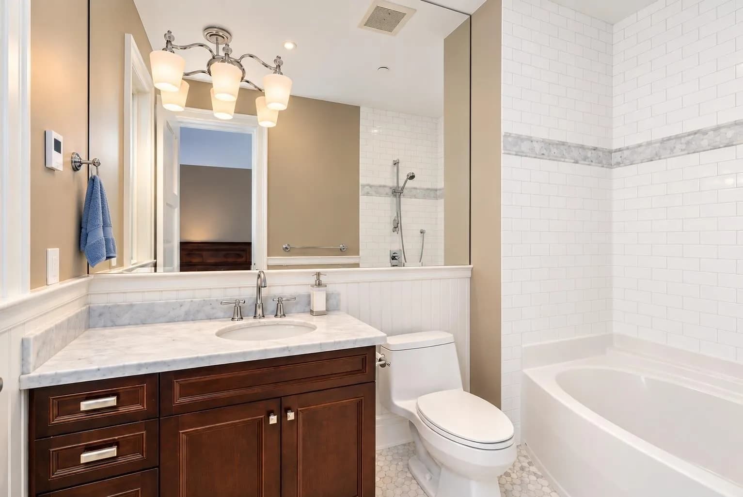 2638 Queens Avenue, West Vancouver, BC V7V 2Z1 — image 29