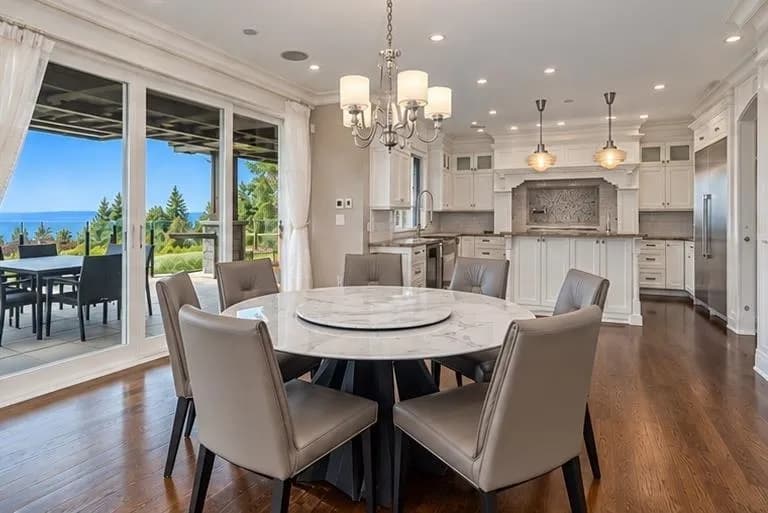 2638 Queens Avenue, West Vancouver, BC V7V 2Z1 — image 14