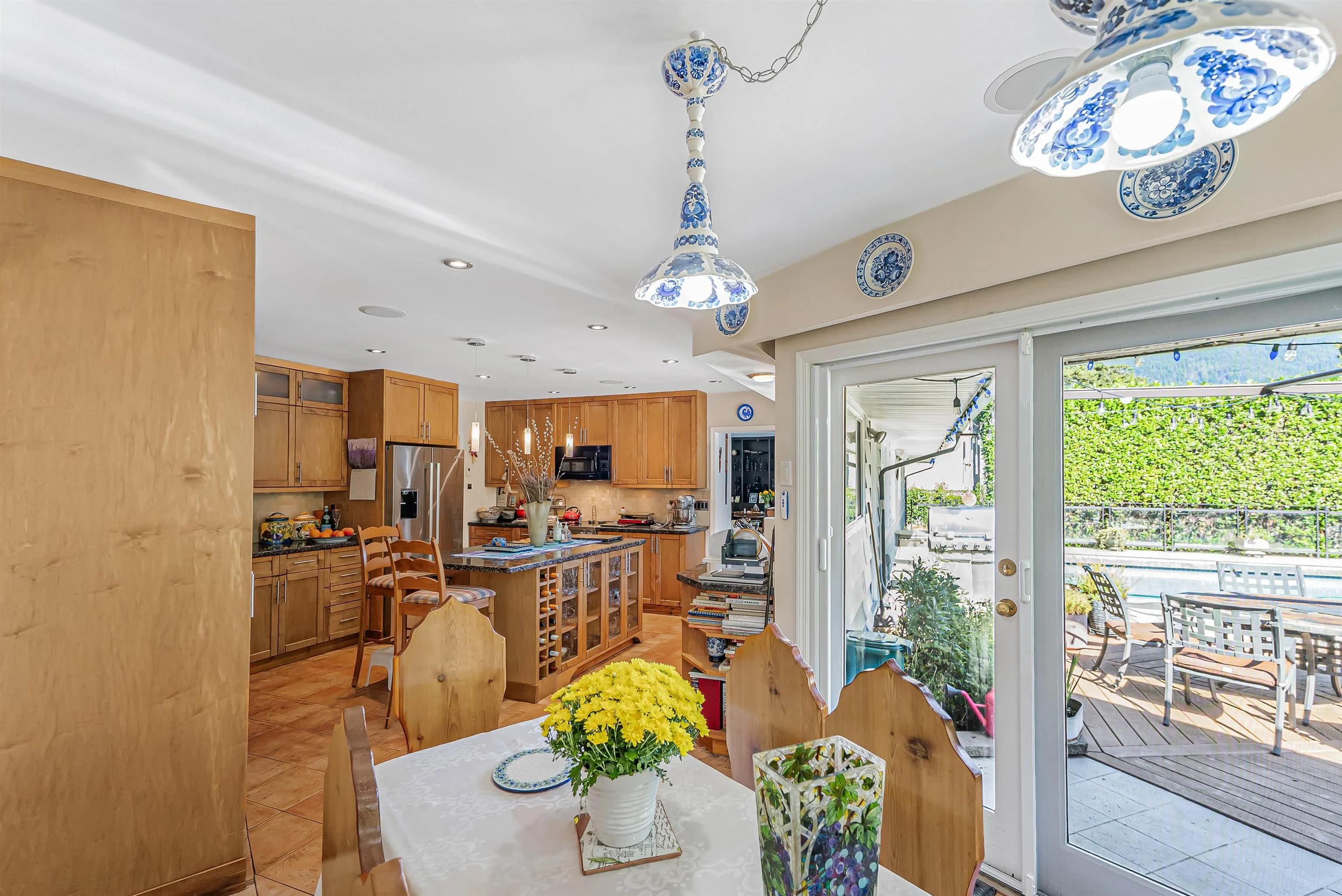 230 Onslow Place, West Vancouver, BC V7S 1K5 — image 28