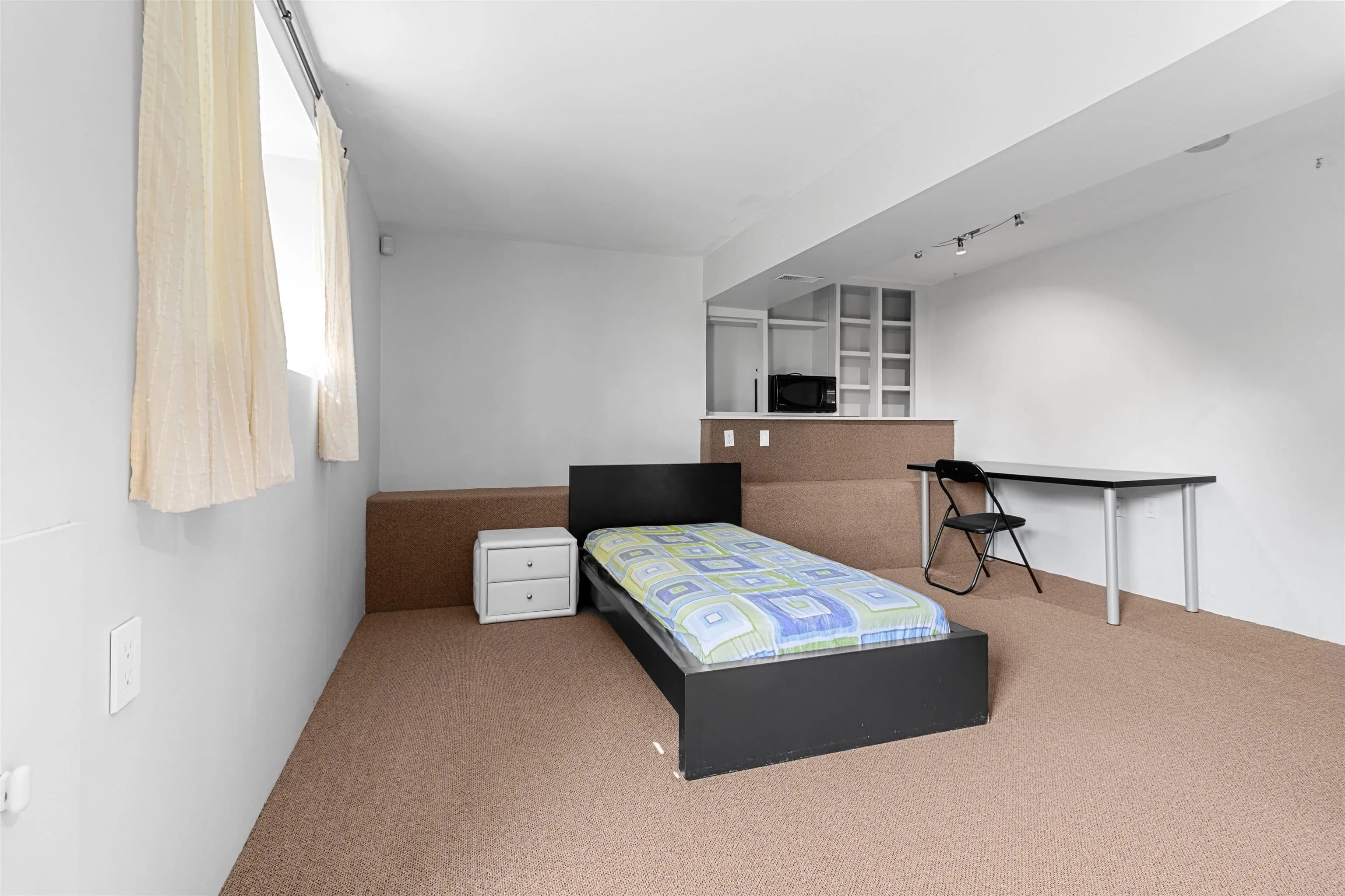 4635 Caulfeild Drive, West Vancouver, BC V7W 1E9 — image 30