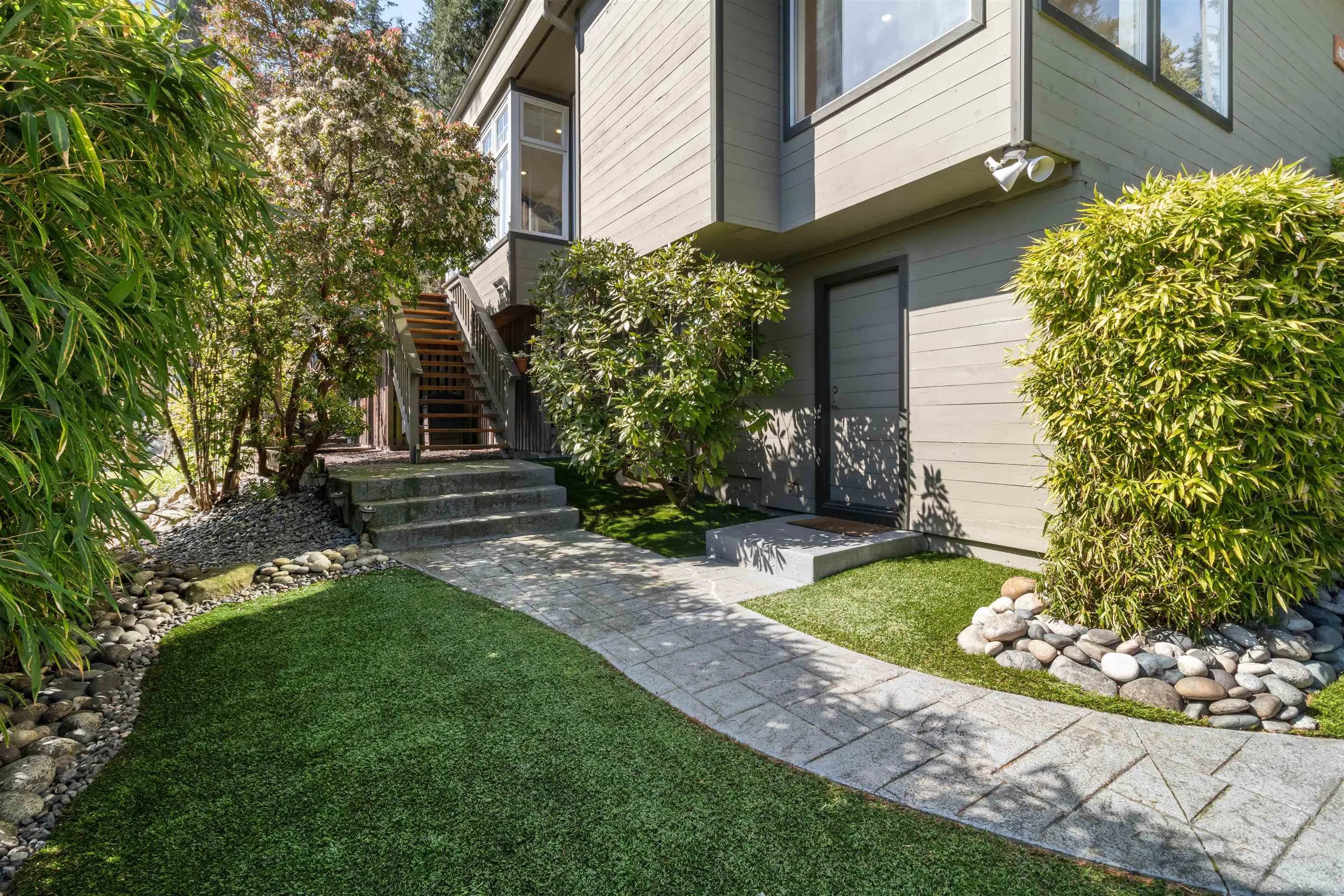 4635 Caulfeild Drive, West Vancouver, BC V7W 1E9 — image 29