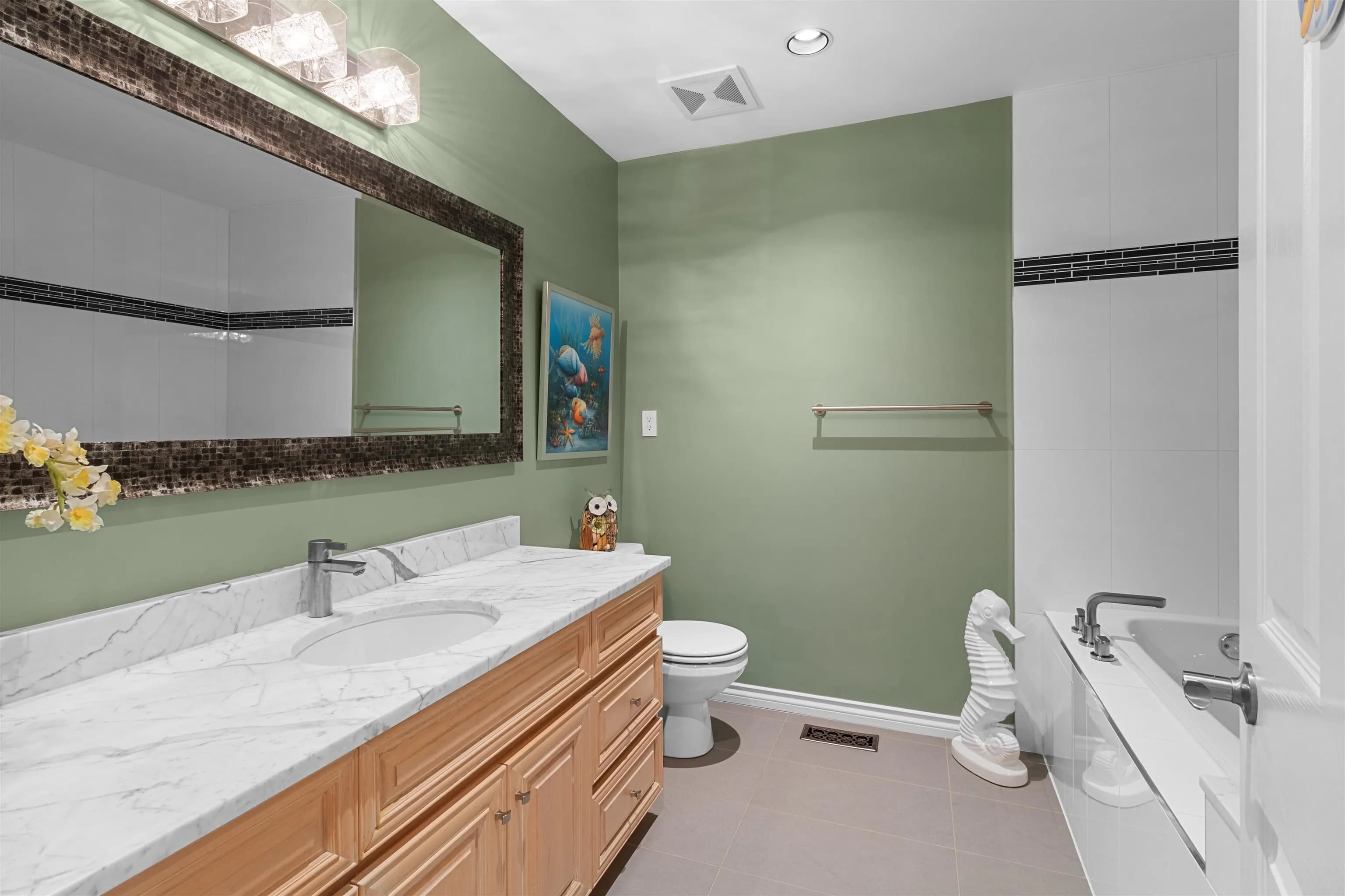 4635 Caulfeild Drive, West Vancouver, BC V7W 1E9 — image 25