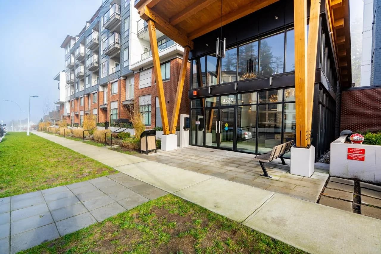 208 3528 146a Street, Surrey, BC V4P 0H4 — image 3