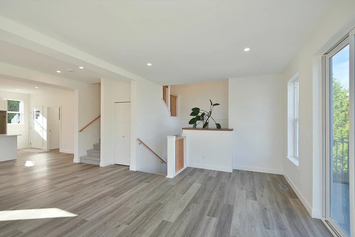 5825 Trail Avenue, Sechelt, BC V7Z 0K5 — image 13